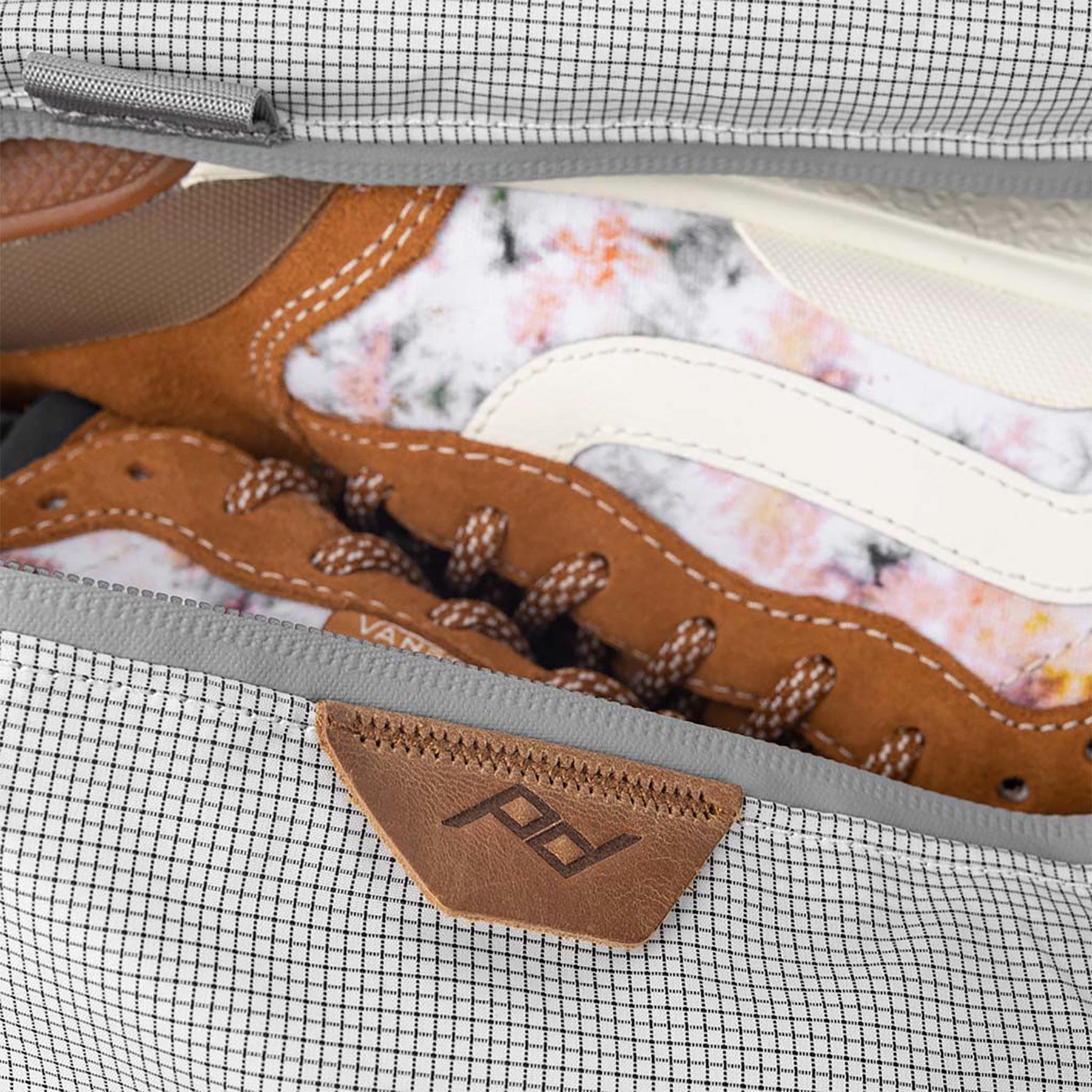 Product gallery image number 6 for product Shoe Pouch 9L