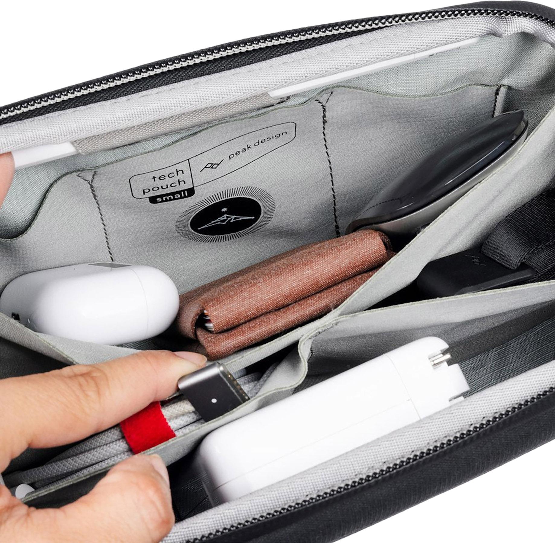 Product gallery image number 6 for product Tech Pouch 2L - Regular