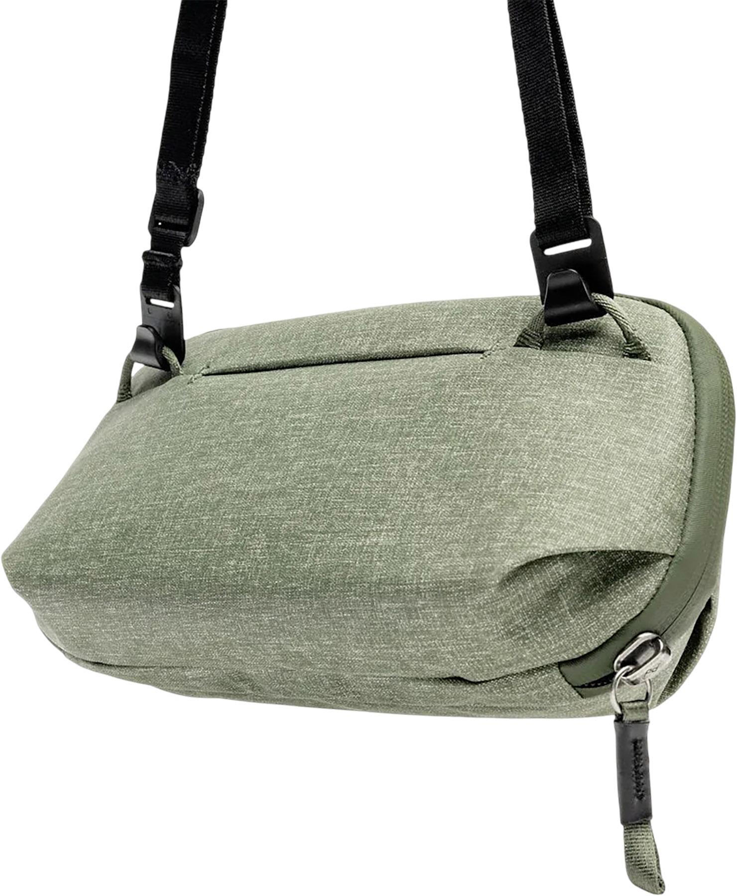 Product gallery image number 4 for product Tech Pouch 1L - Small