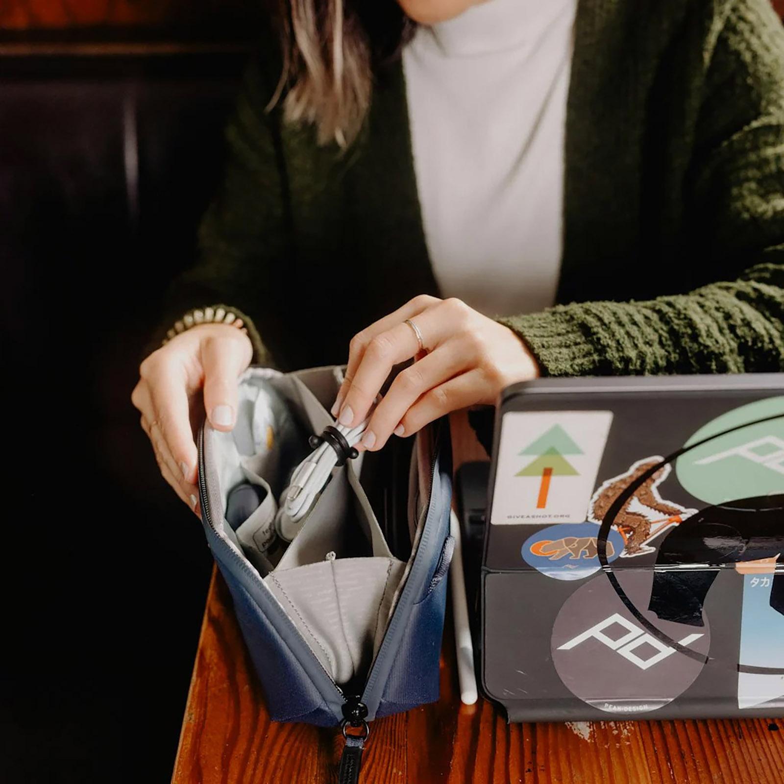 Product gallery image number 4 for product Tech Pouch 1L - Small