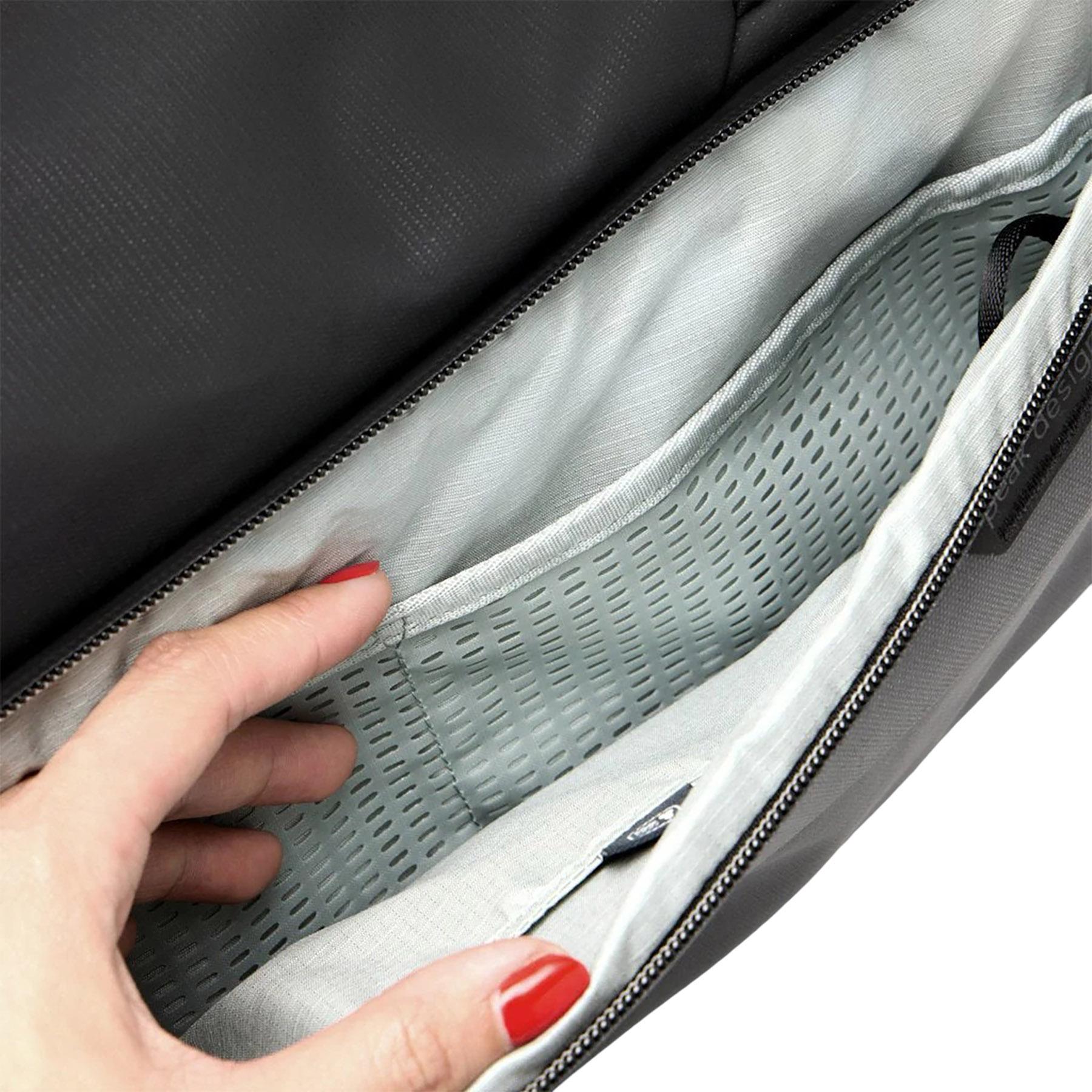 Product gallery image number 2 for product Travel Duffel Bag 50L