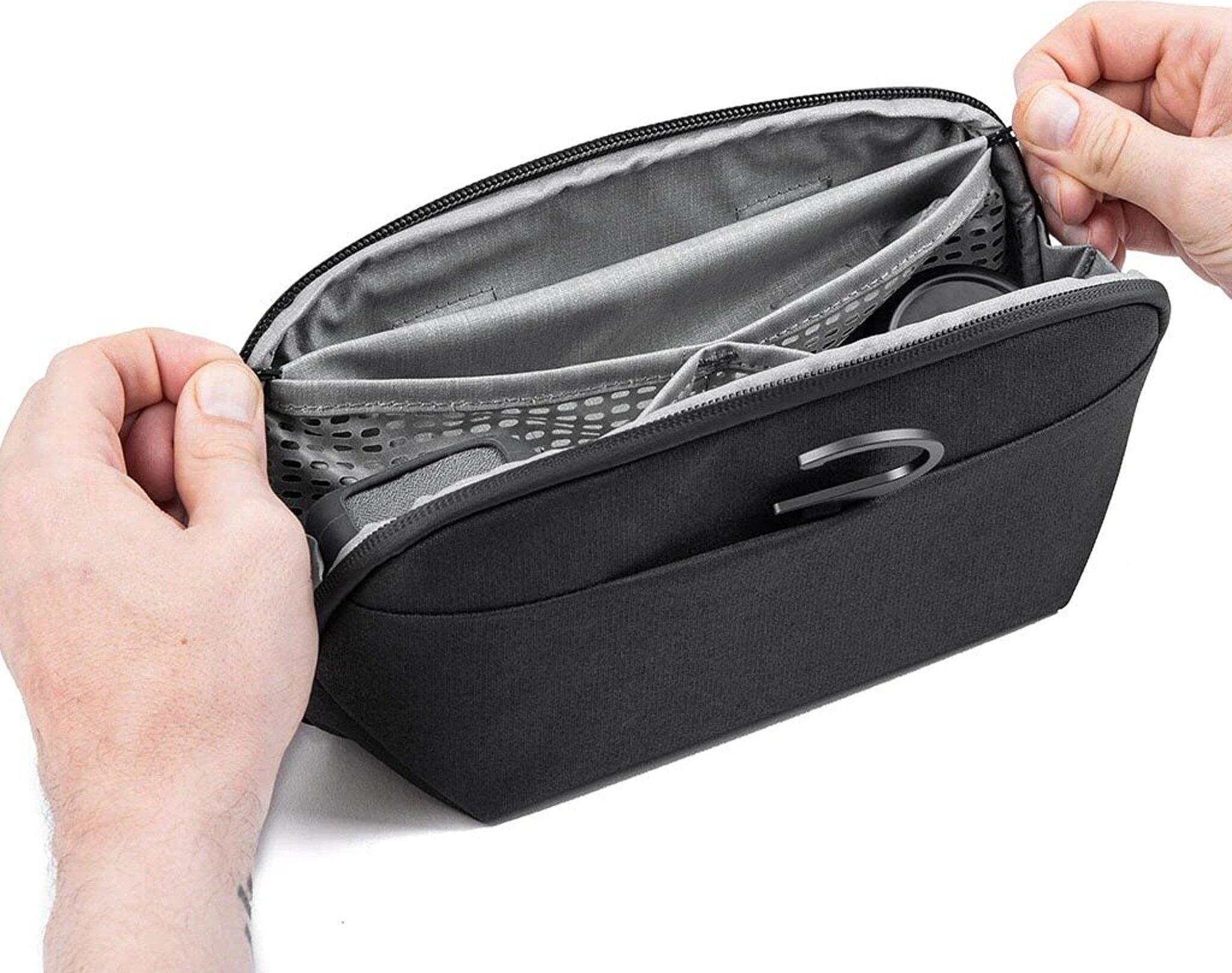 Product gallery image number 2 for product Wash Small Pouch 2.5L