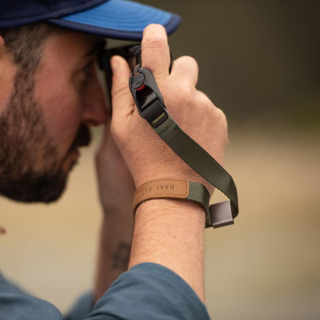 Numéro de l'image de la galerie de produits 2 pour le produit Dragonne pour appareil photo Cuff