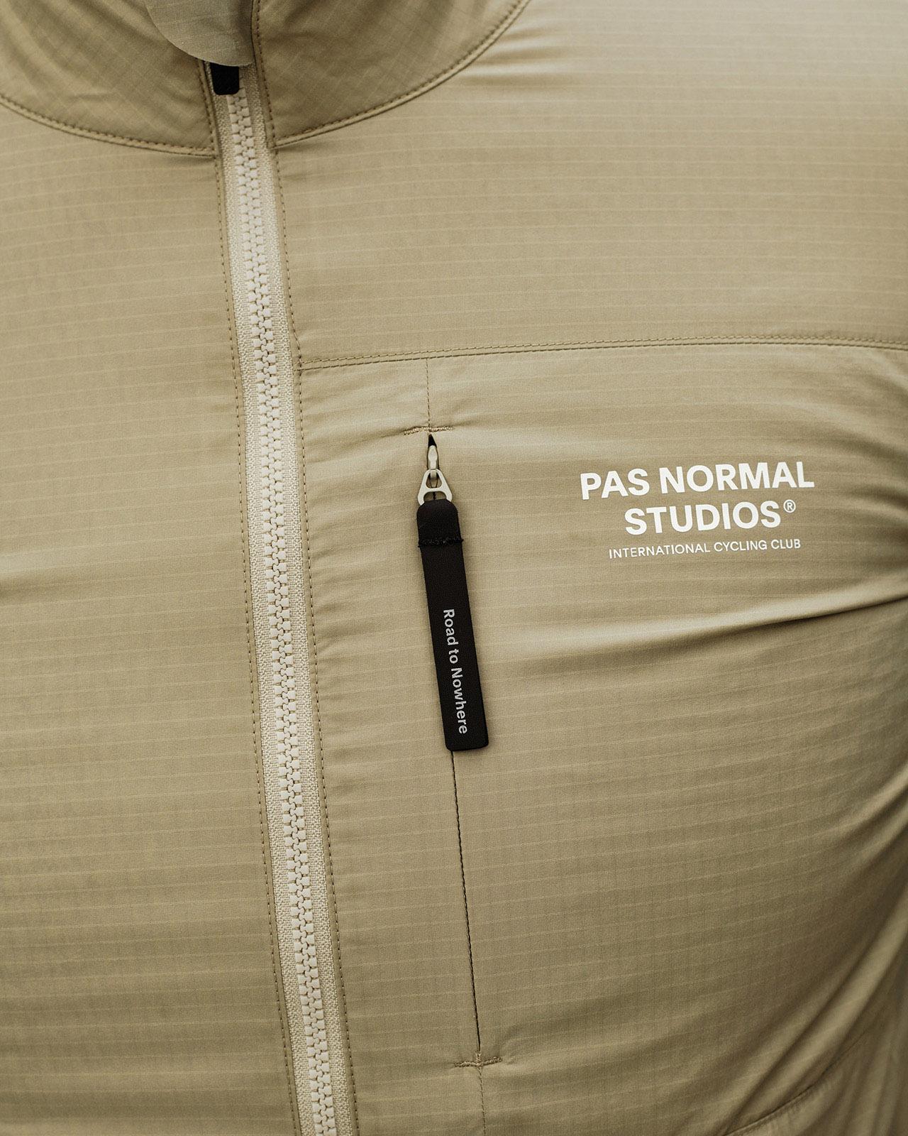 Numéro de l'image de la galerie de produits 4 pour le produit Manteau isolé Essential - Homme