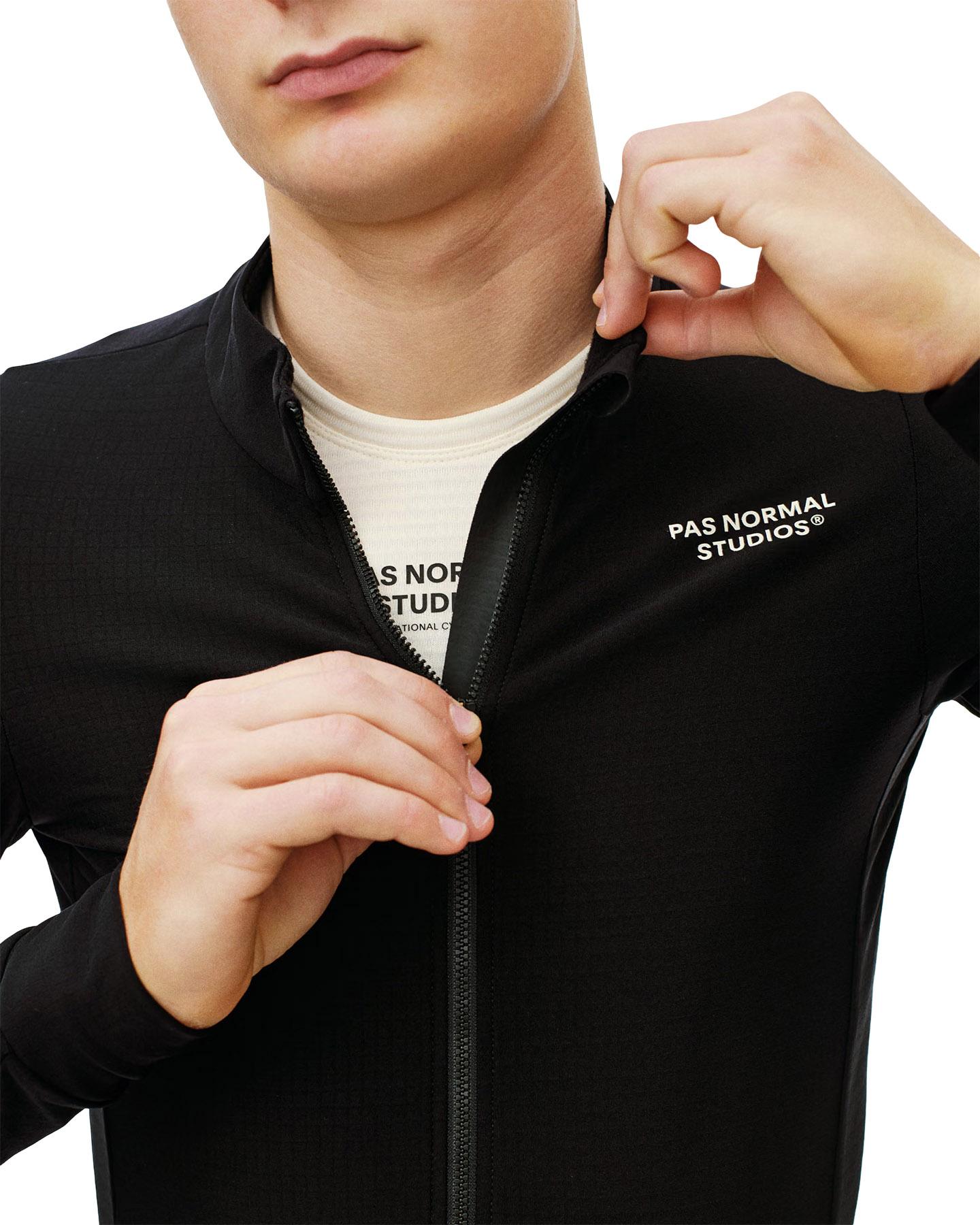 Numéro de l'image de la galerie de produits 4 pour le produit Maillot à manches longues Essential - Homme