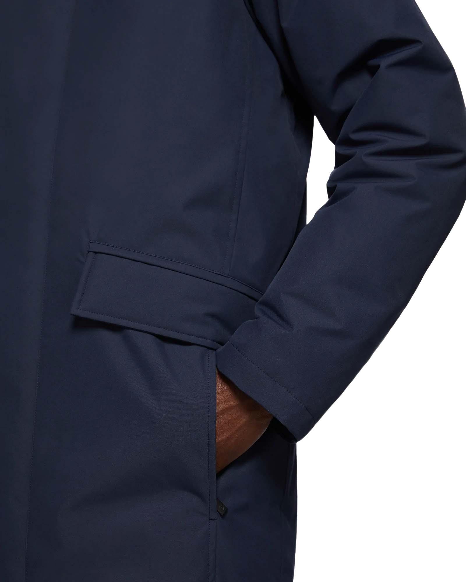 Numéro de l'image de la galerie de produits 3 pour le produit Manteau d'hiver en duvet à capuchon Champlain - Ajustée et Droite - Homme