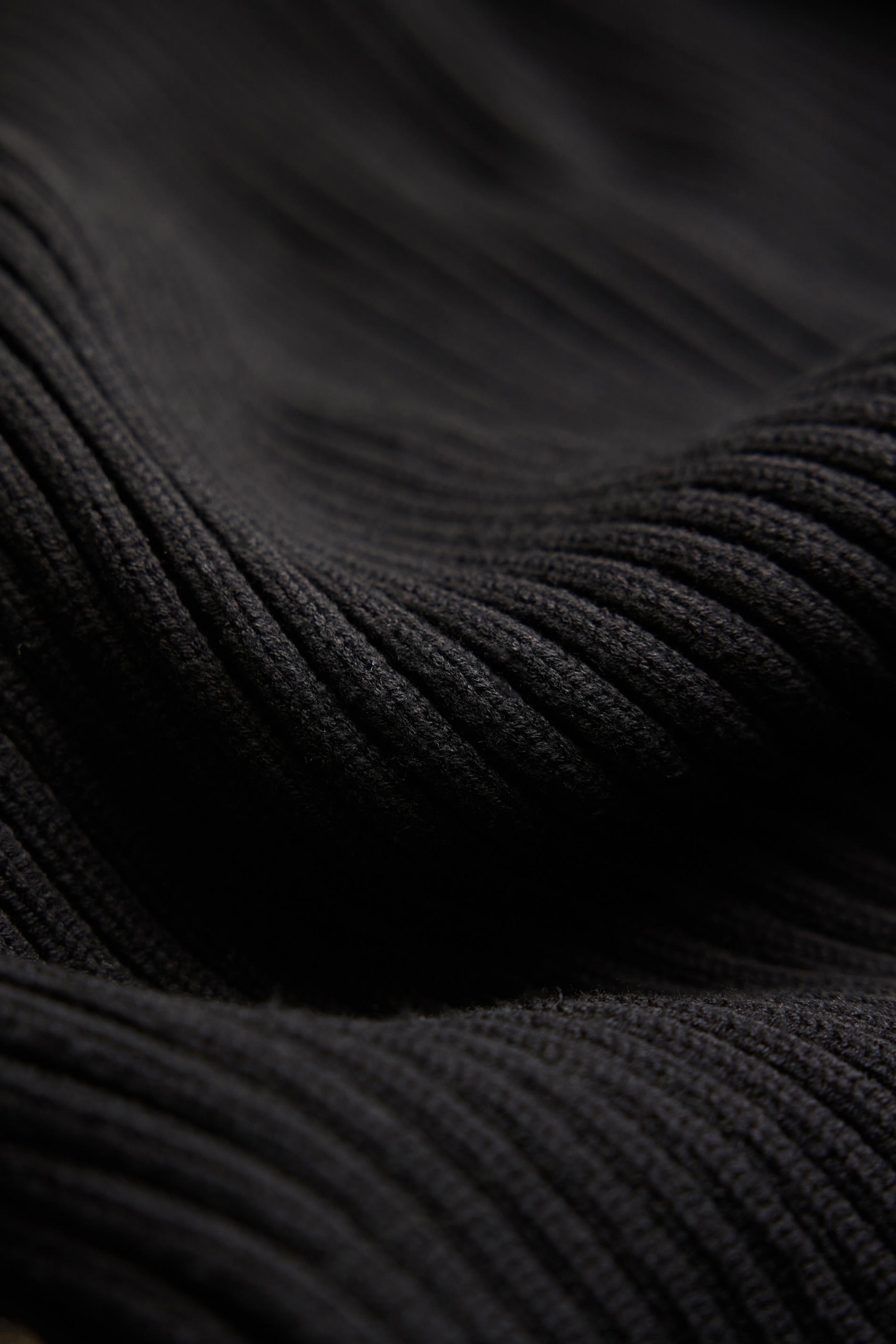 Product gallery image number 4 for product Sapa Knit Beanie - Unisex