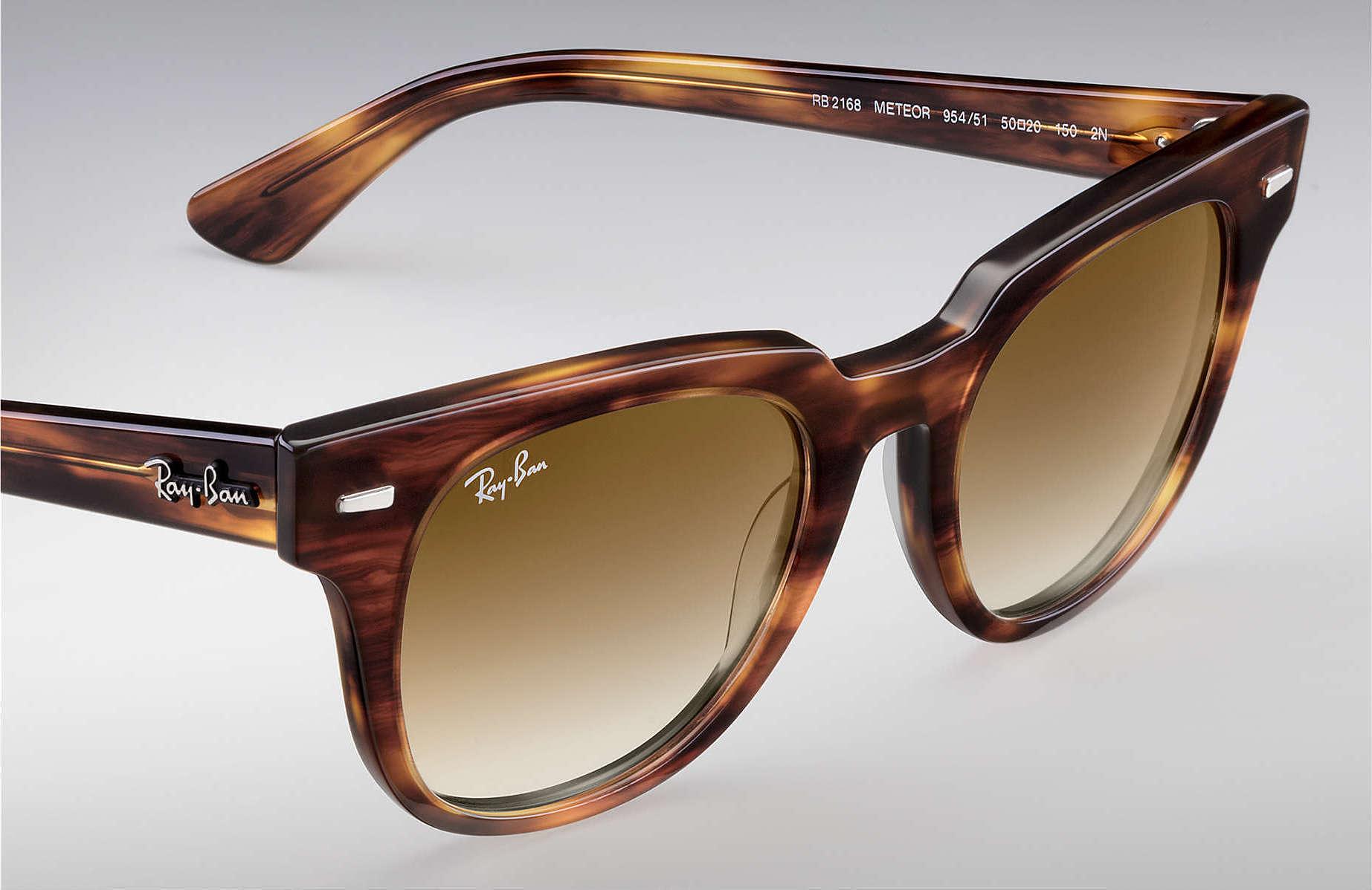 Product gallery image number 3 for product Meteor Classic - Striped Havana - Light Brown Gradient Lens