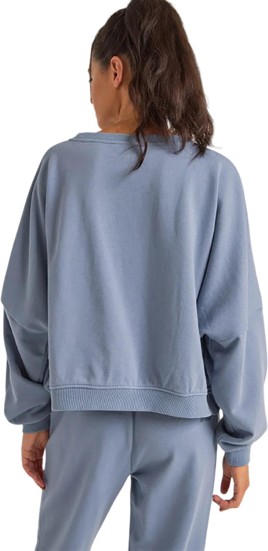 Numéro de l'image de la galerie de produits 2 pour le produit Chandail en molleton ample délavé - Femme