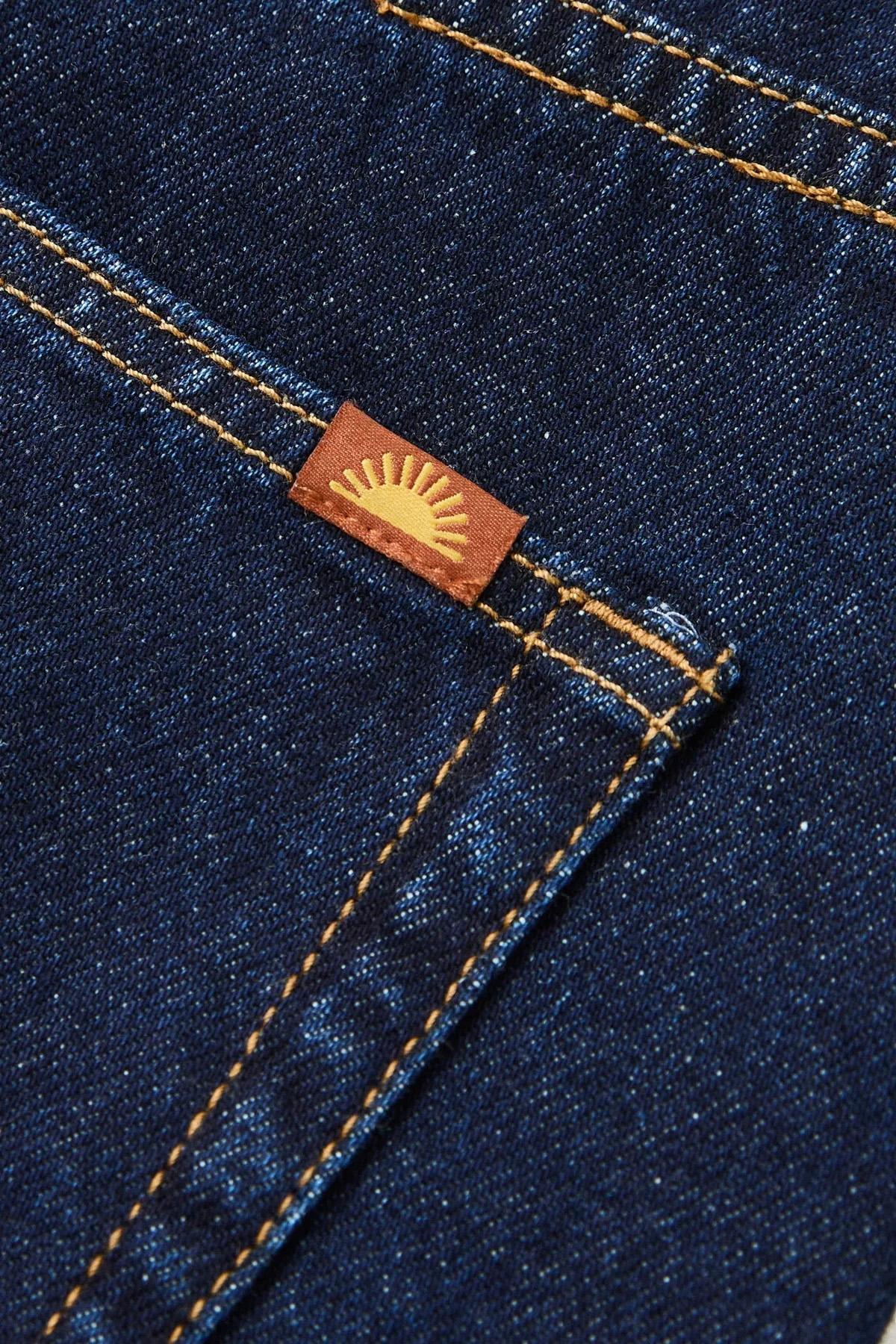 Numéro de l'image de la galerie de produits 2 pour le produit Jean Essential - Homme