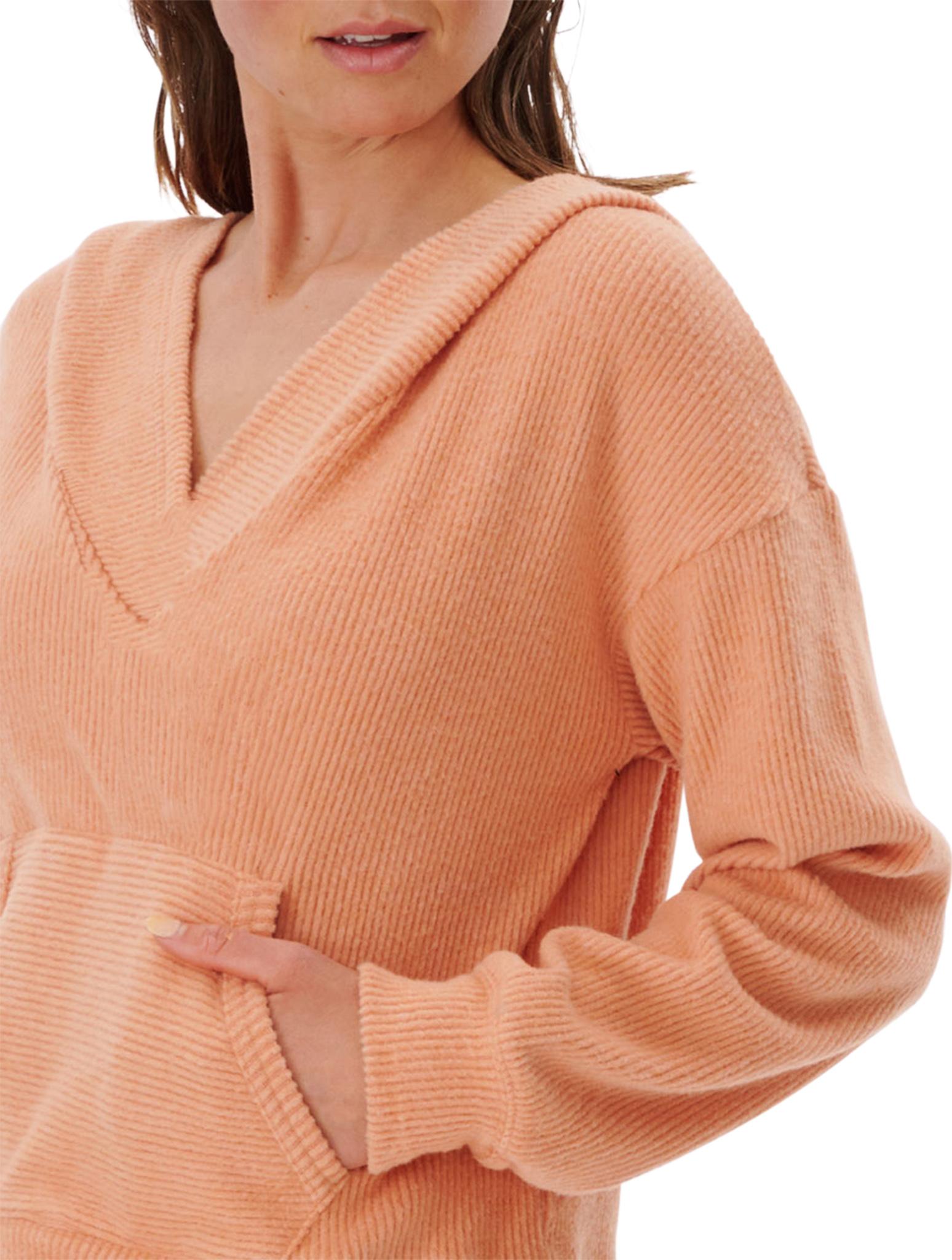 Product gallery image number 2 for product Chandail à capuchon en molleton à col en V Cosy - Femme