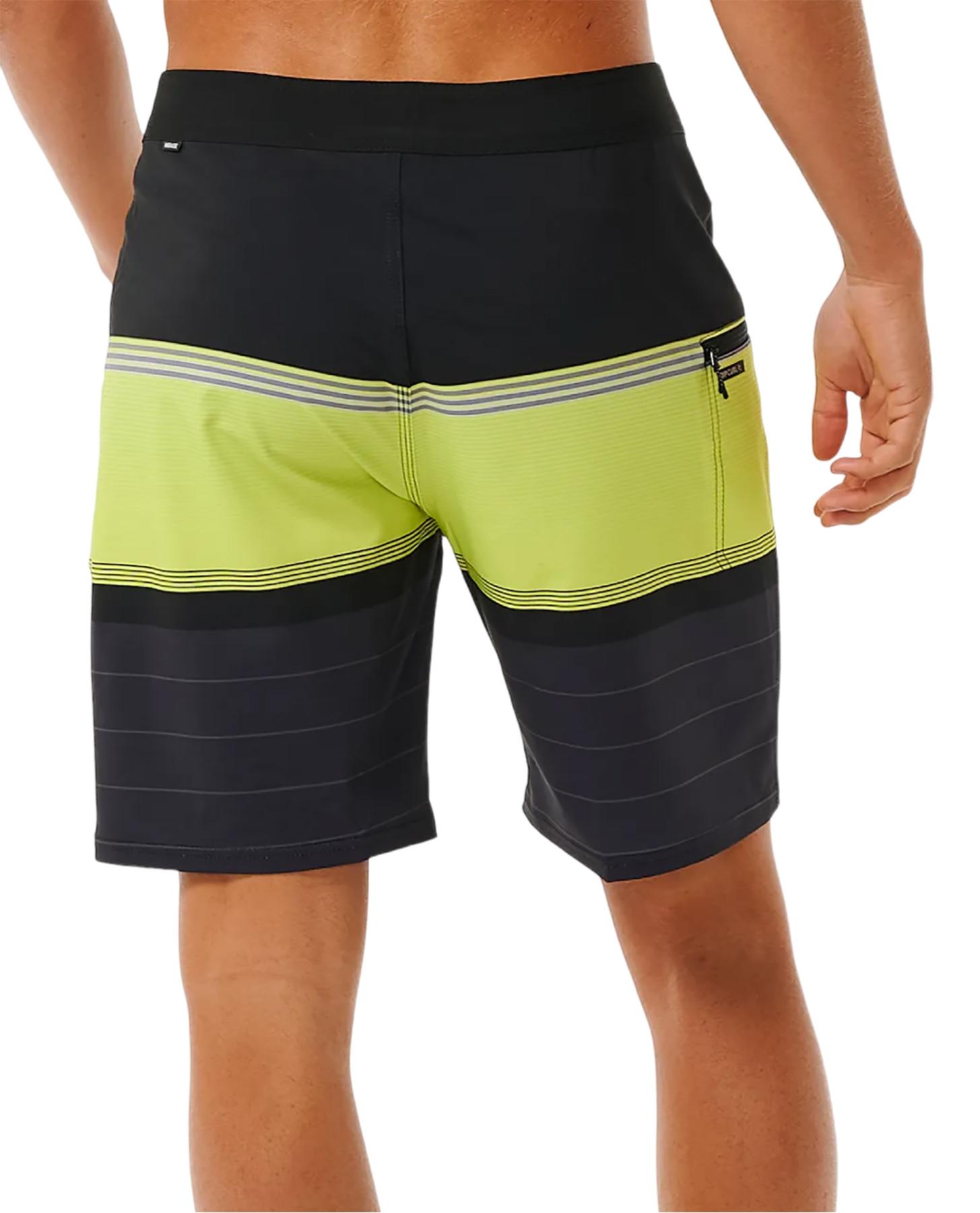 Numéro de l'image de la galerie de produits 2 pour le produit Mirage Daybreaker 19" Boardshort - Homme