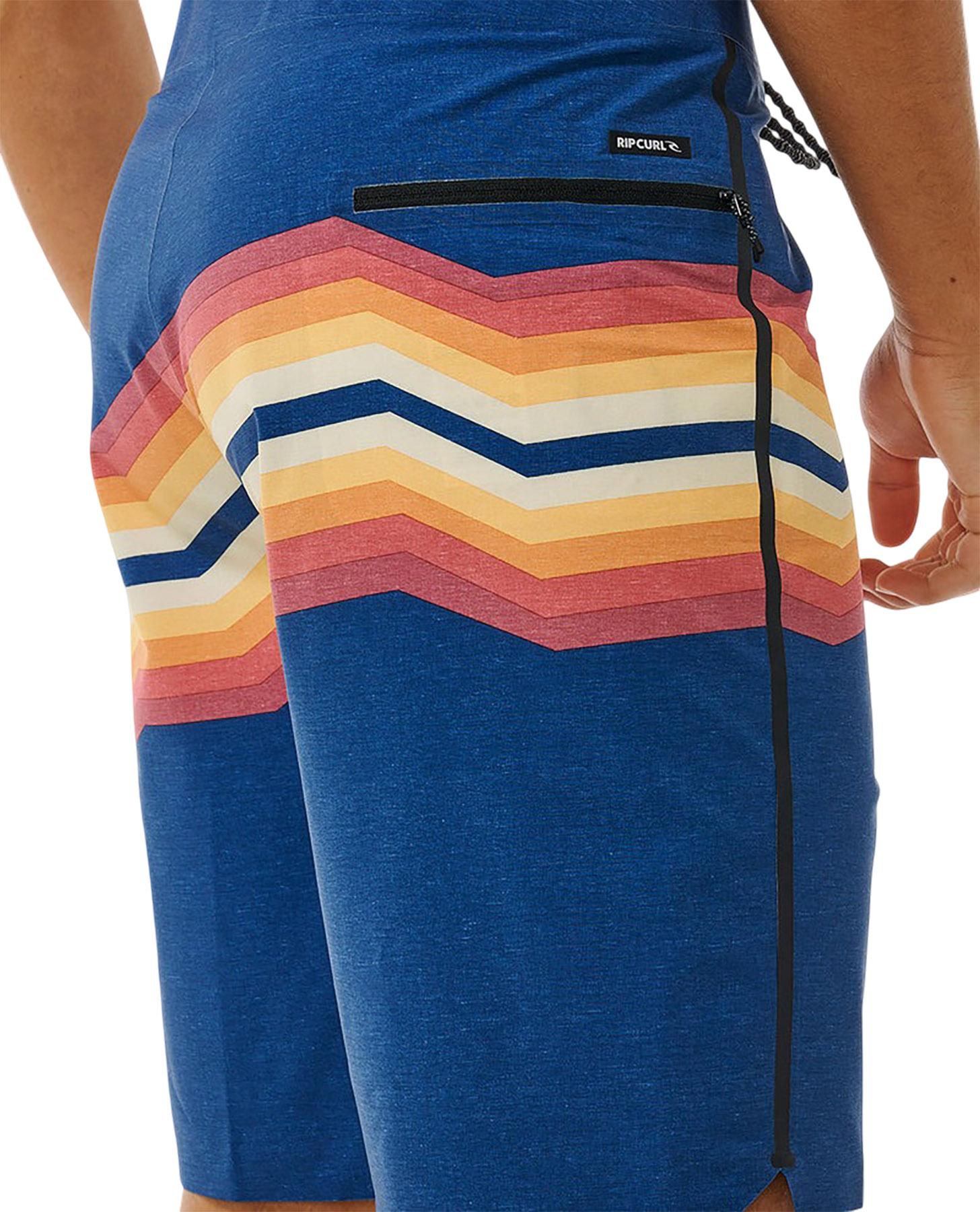 Numéro de l'image de la galerie de produits 4 pour le produit Short de bain Mirage Inverted Ultimate 20 po - Homme