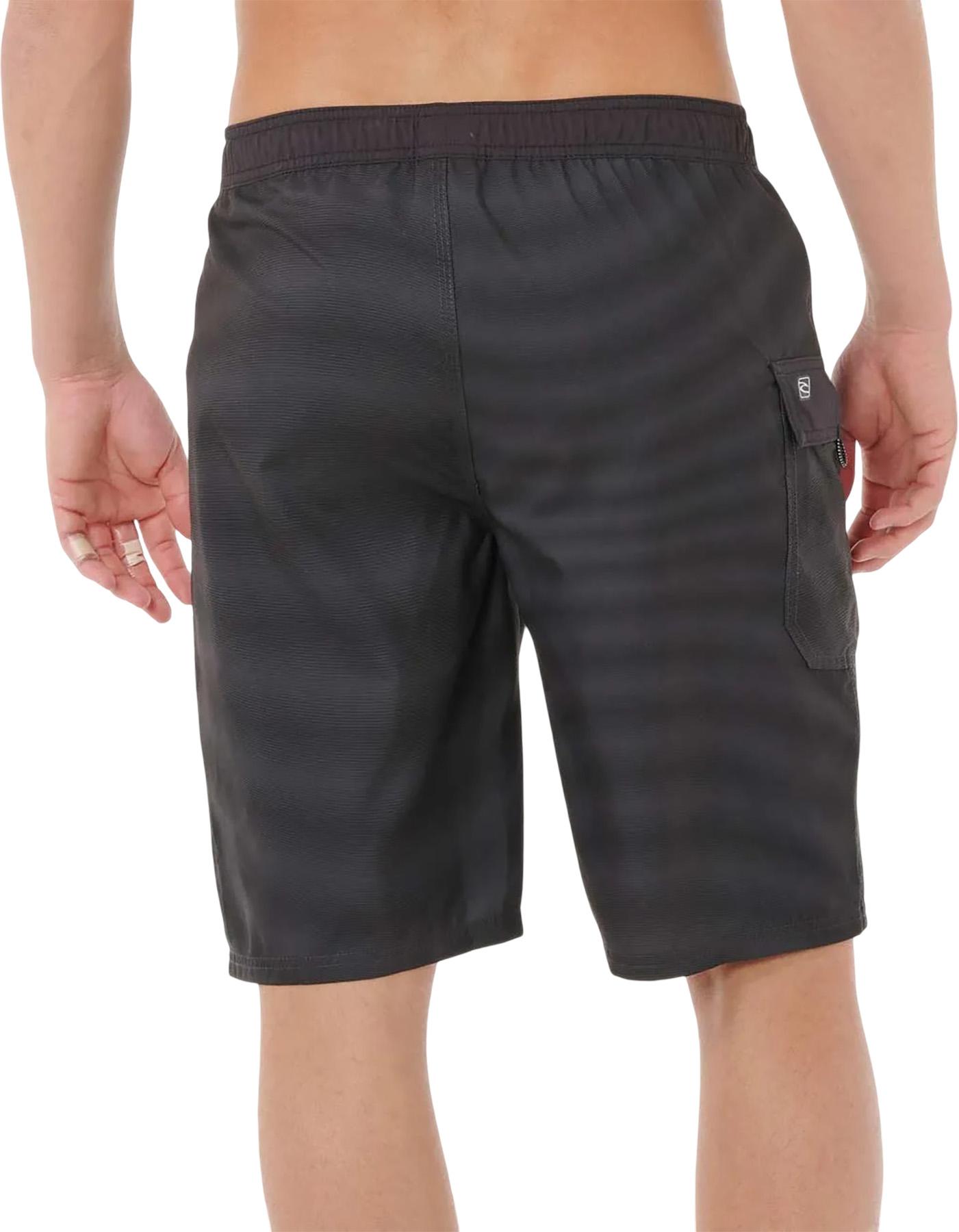 Numéro de l'image de la galerie de produits 2 pour le produit Short de bain Shock Wave E/Fit 21 po - Homme