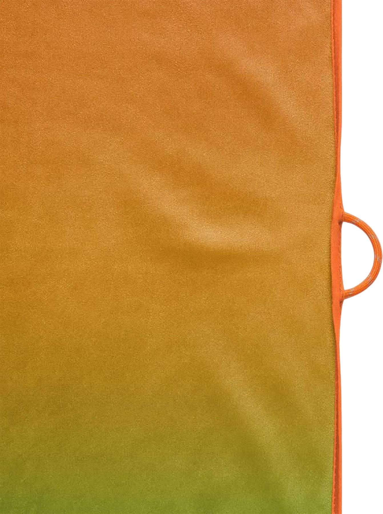 Product gallery image number 2 for product Tech Towel