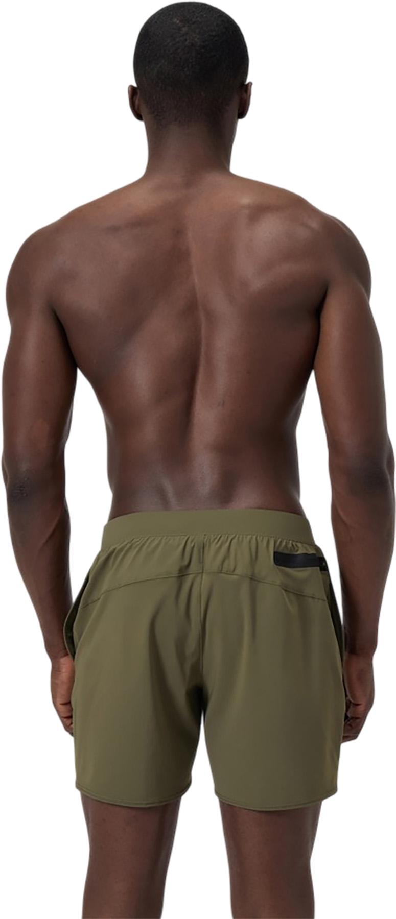Numéro de l'image de la galerie de produits 2 pour le produit Short de volley uni The Lookout 16 po - Homme