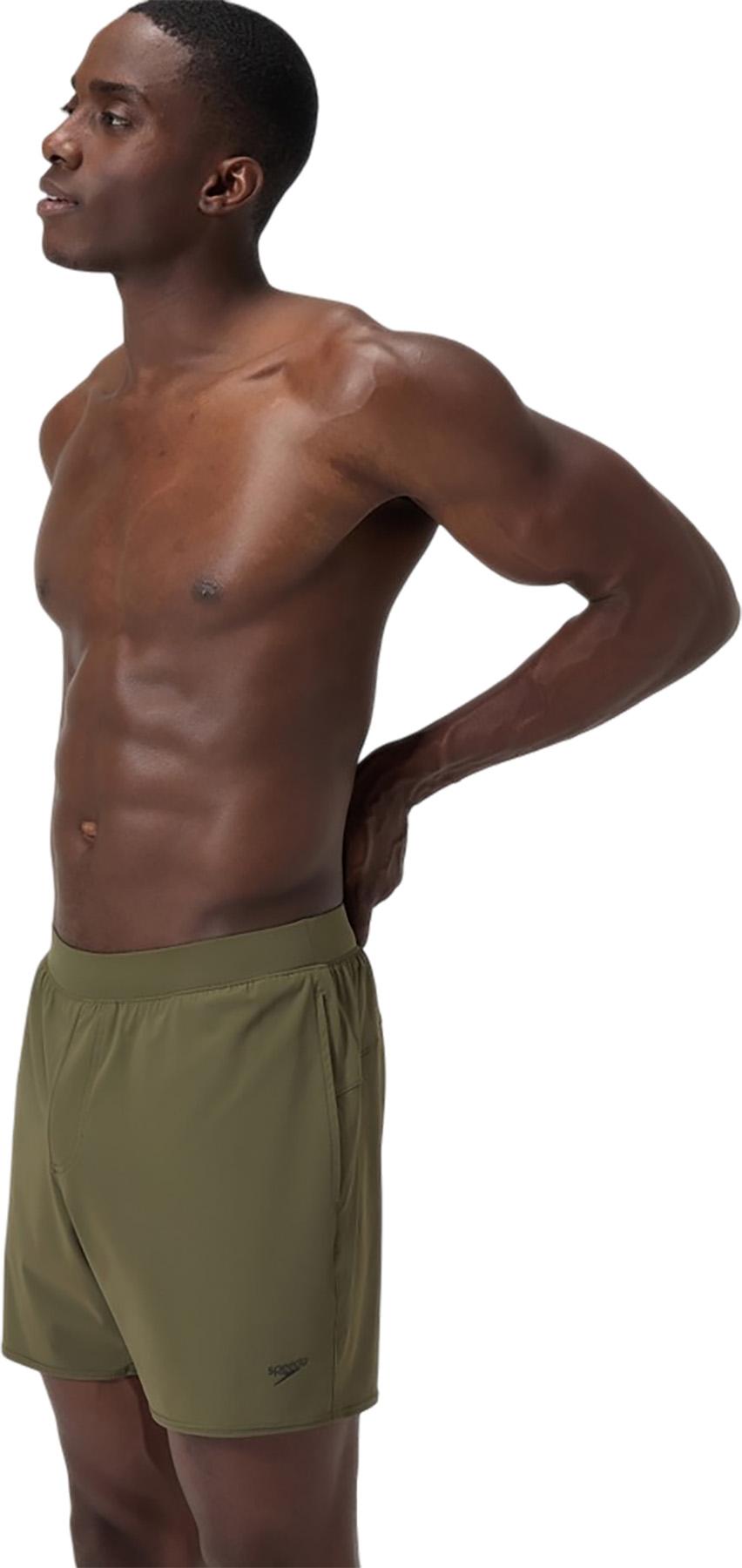 Numéro de l'image de la galerie de produits 7 pour le produit Short de volley uni The Lookout 16 po - Homme