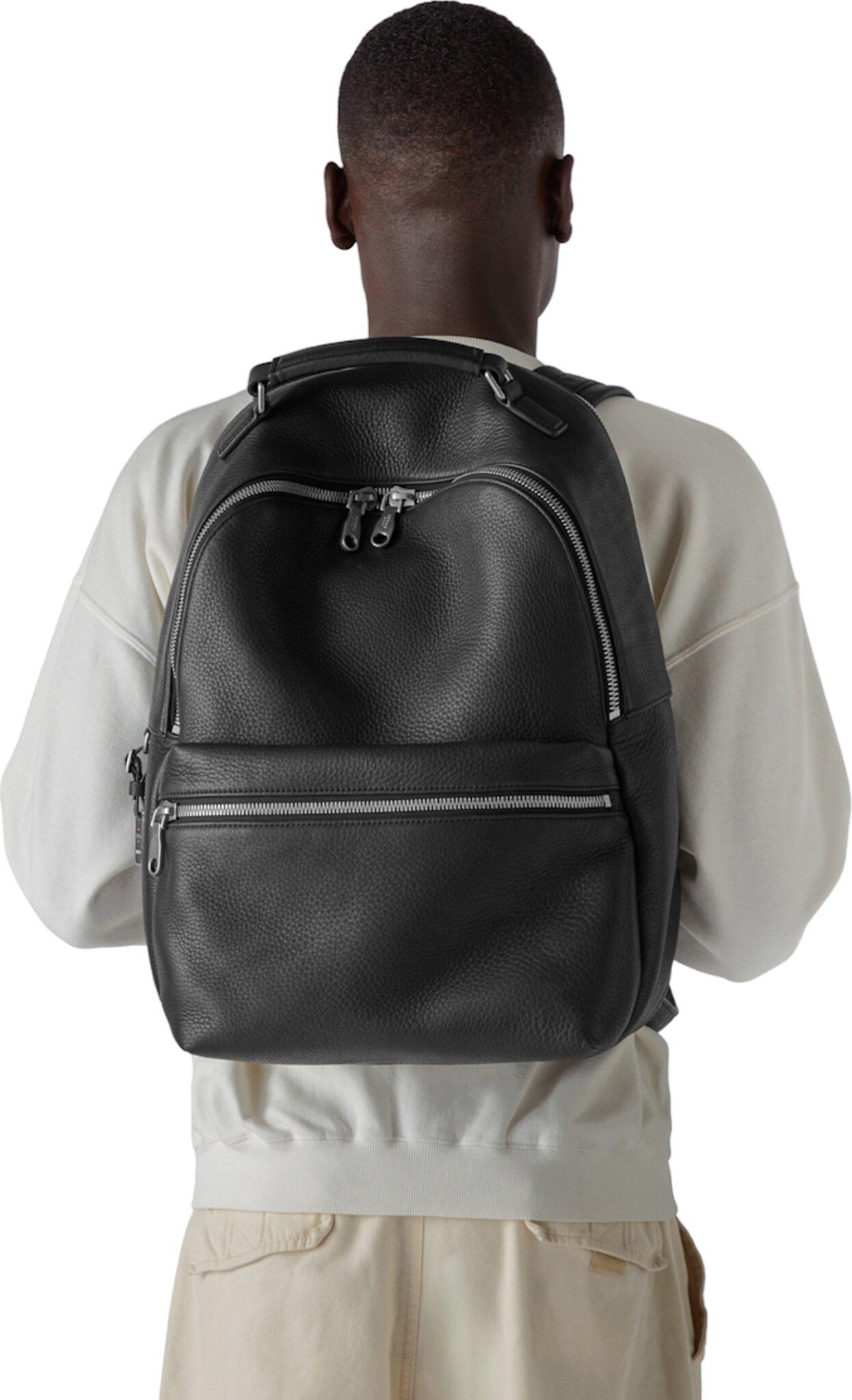 Product gallery image number 4 for product Runwell Backpack 17L