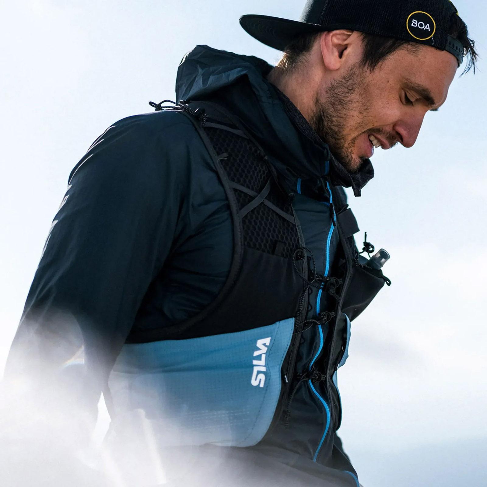 Product gallery image number 9 for product Veste de course Strive 5 L - Grand - Unisexe
