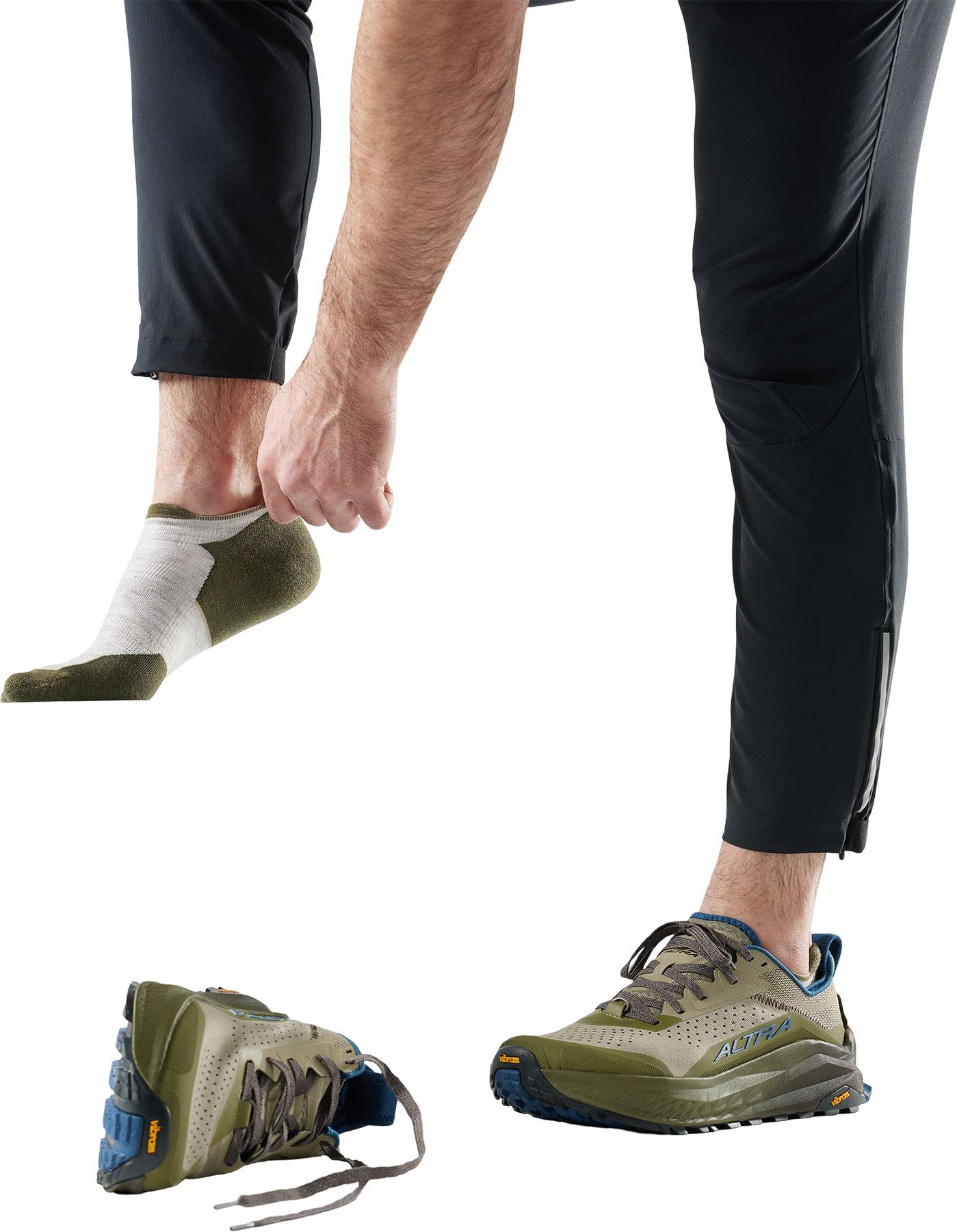 Product gallery image number 2 for product Performance Run Targeted Cushion Low Ankle Socks - Unisex