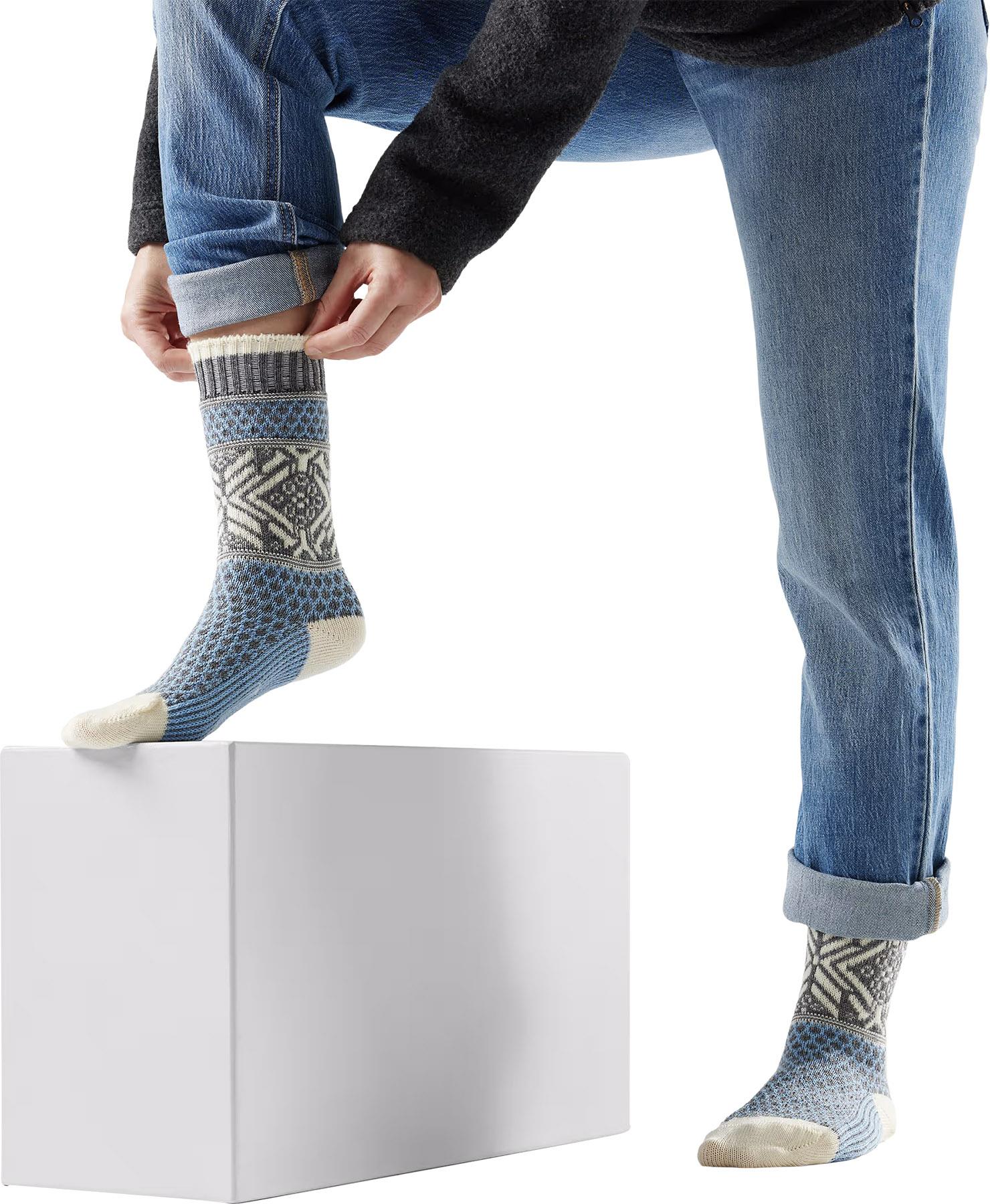 Product gallery image number 2 for product Everyday Popcorn Snowflake Pattern Crew Socks - Unisex