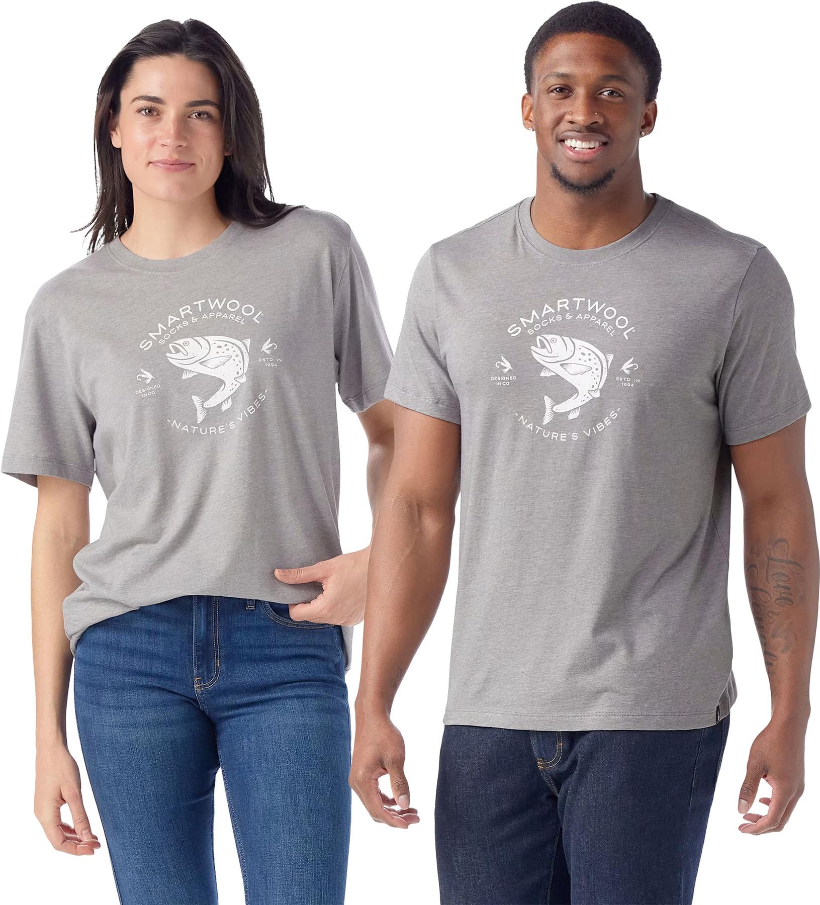 Numéro de l'image de la galerie de produits 2 pour le produit T-shirt à manches courtes avec imprimé Trout Fishing - Unisexe