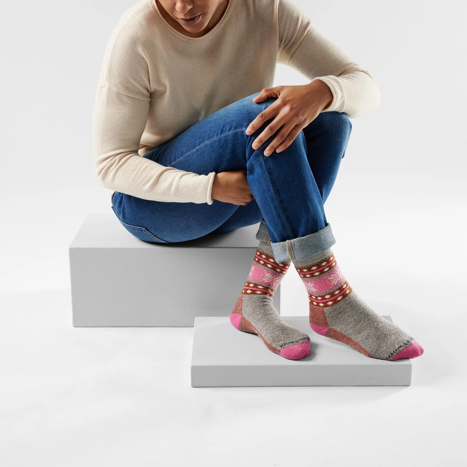 Numéro de l'image de la galerie de produits 2 pour le produit Chaussettes mi-mollet Everyday Cozy Snowflake Dream - Unisexe