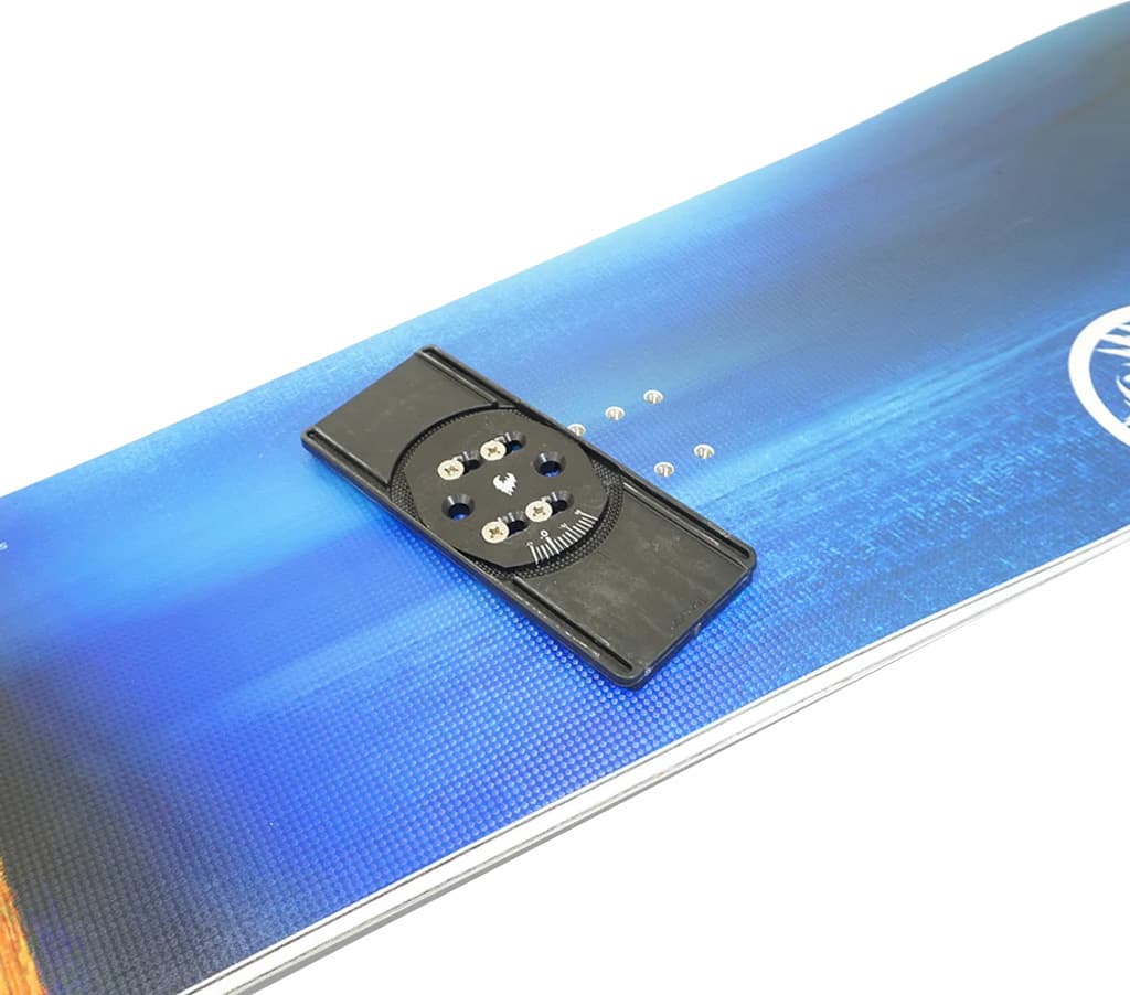 Product gallery image number 4 for product Spark Solid Board Pucks