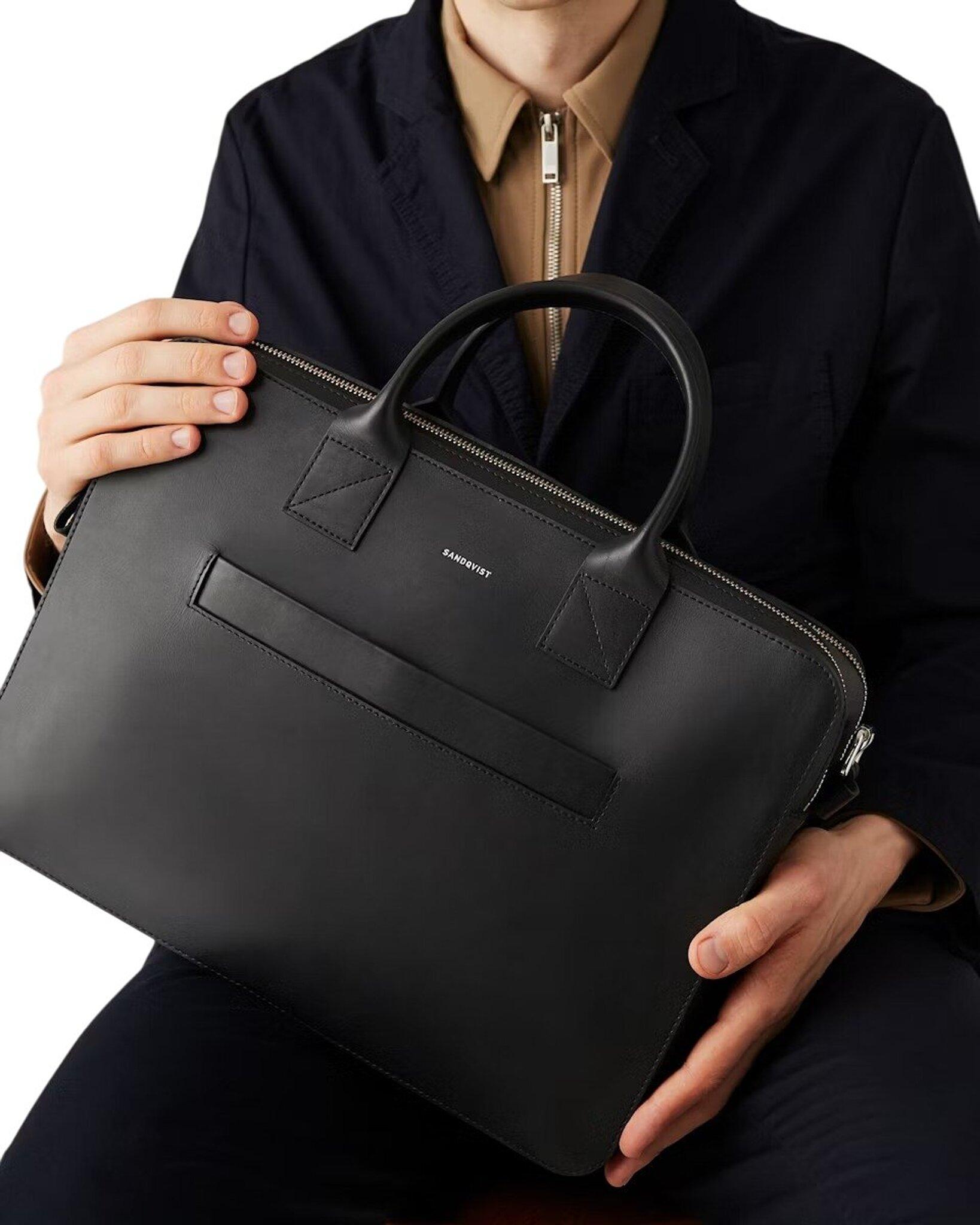 Product gallery image number 2 for product Seth Leather Bag 10L