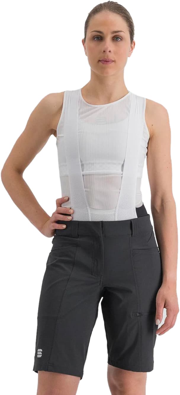 Product gallery image number 1 for product Giara Overshort - Women's