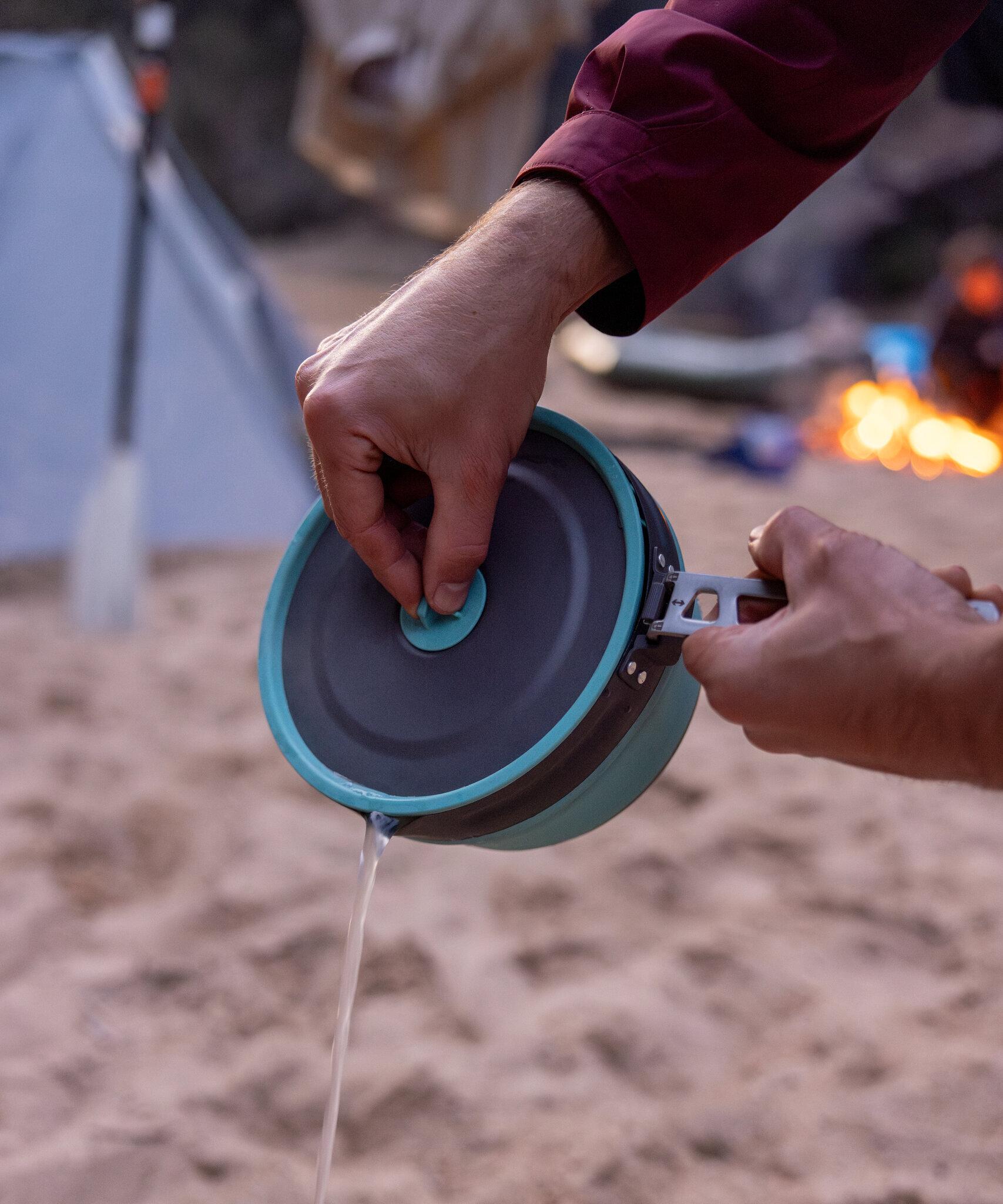 Product gallery image number 2 for product Frontier Ultralight Collapsible Pouring Pot 2.2L 