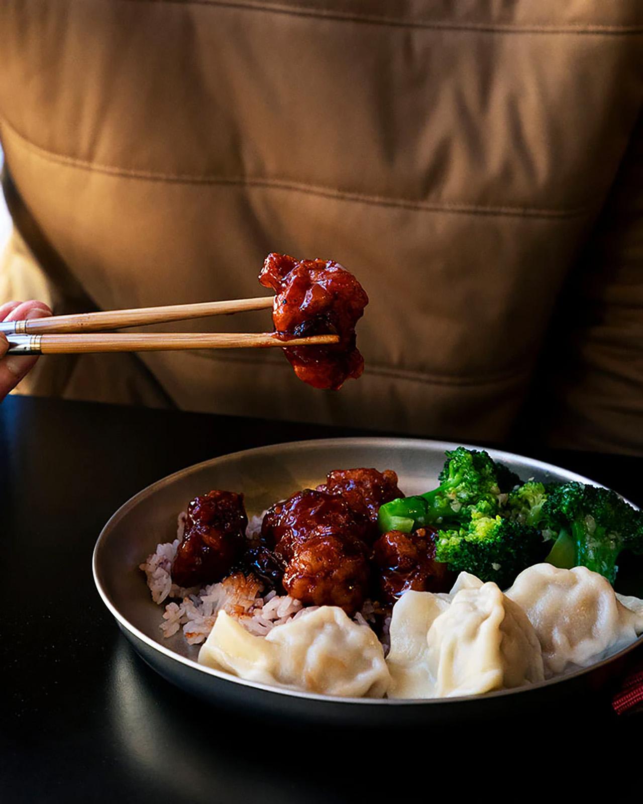 Product gallery image number 4 for product Titanium Trek Plate 18cm