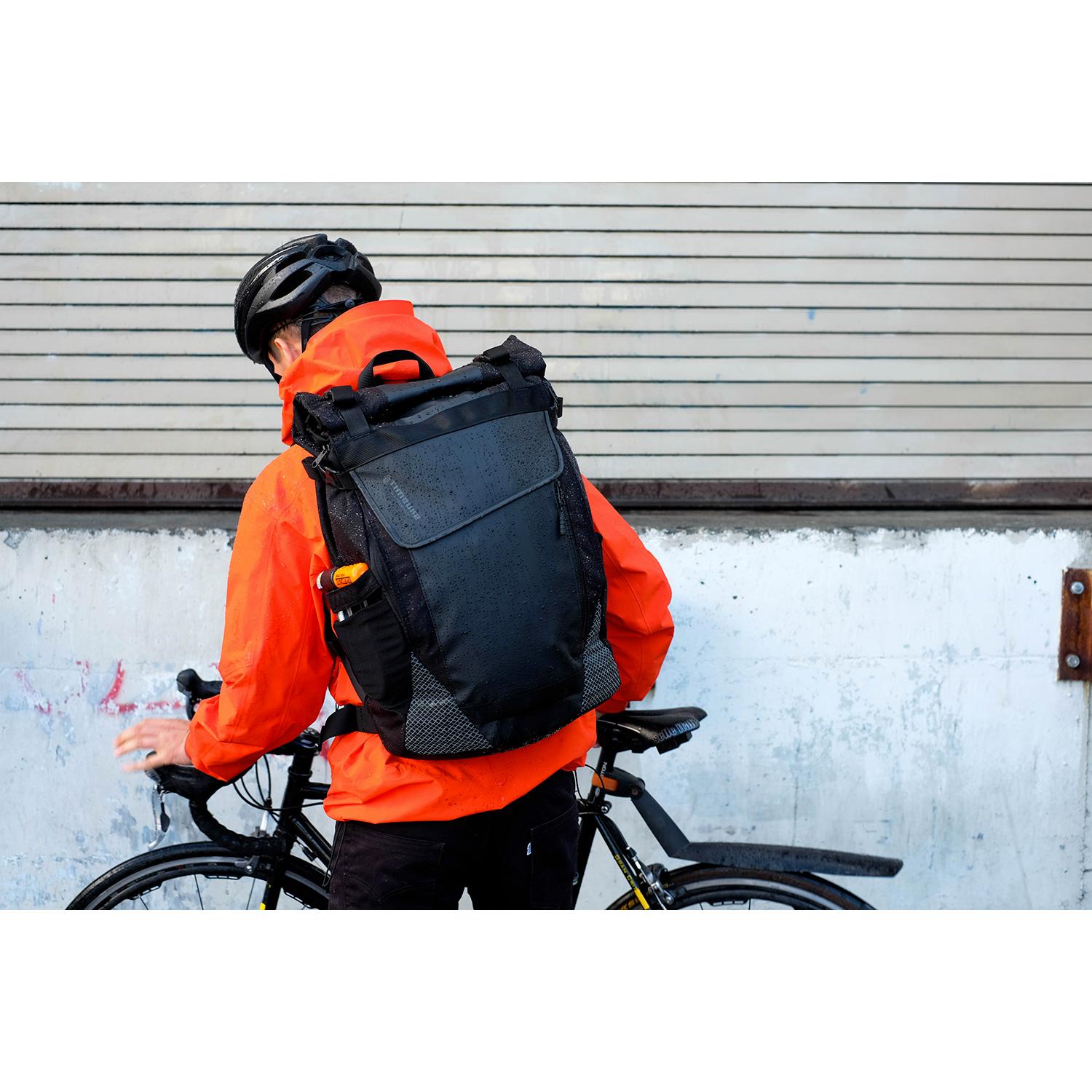Product gallery image number 7 for product Especial Tres Cycling Backpack