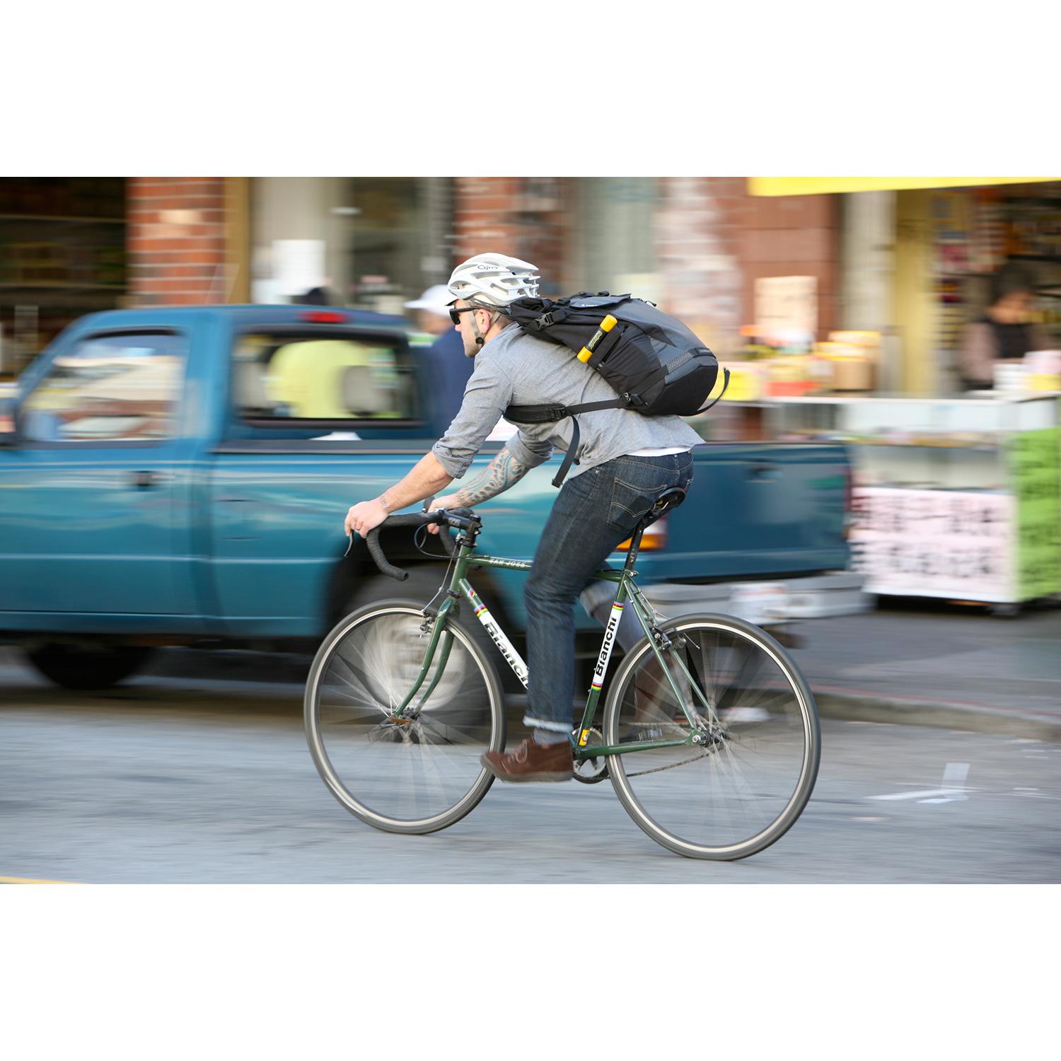 Product gallery image number 5 for product Especial Tres Cycling Backpack