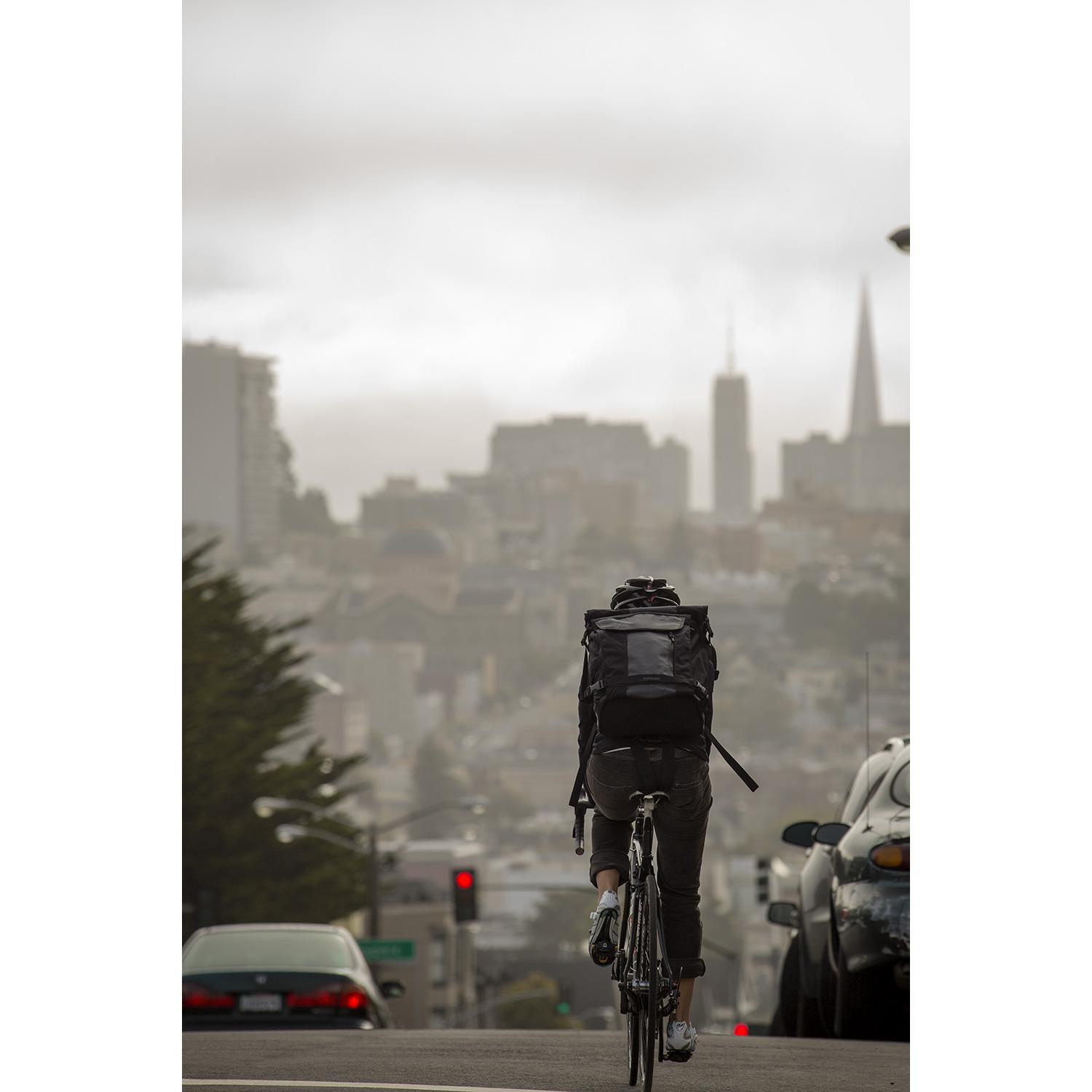 Product gallery image number 4 for product Especial Tres Cycling Backpack