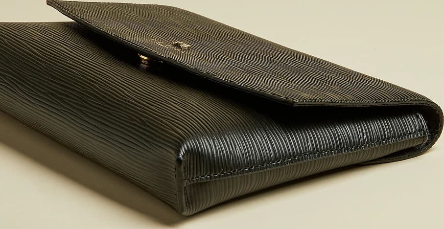 Product gallery image number 5 for product Deannah Bow Detail Shopper - Women's