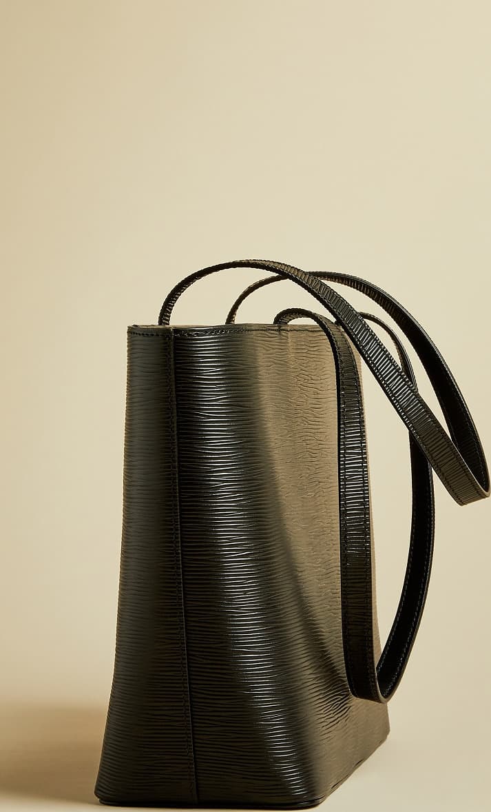 Product gallery image number 4 for product Deannah Bow Detail Shopper - Women's