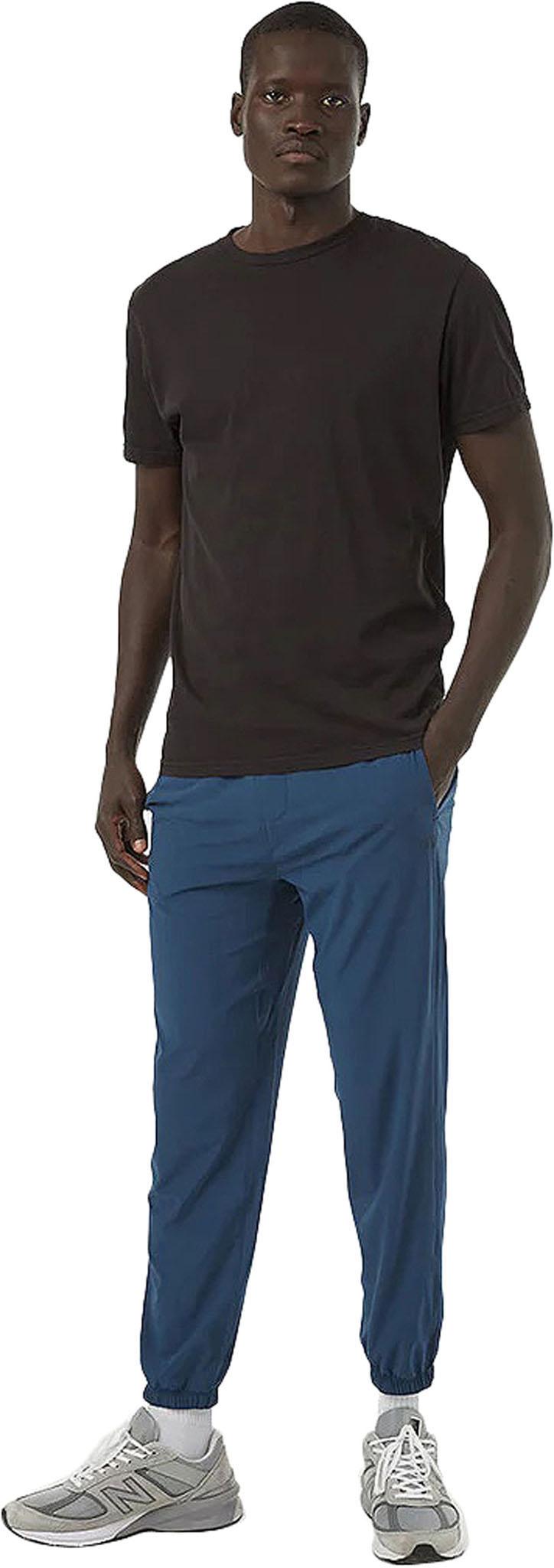 Numéro de l'image de la galerie de produits 1 pour le produit Pantalon d'entraînement Track InMotion - Homme