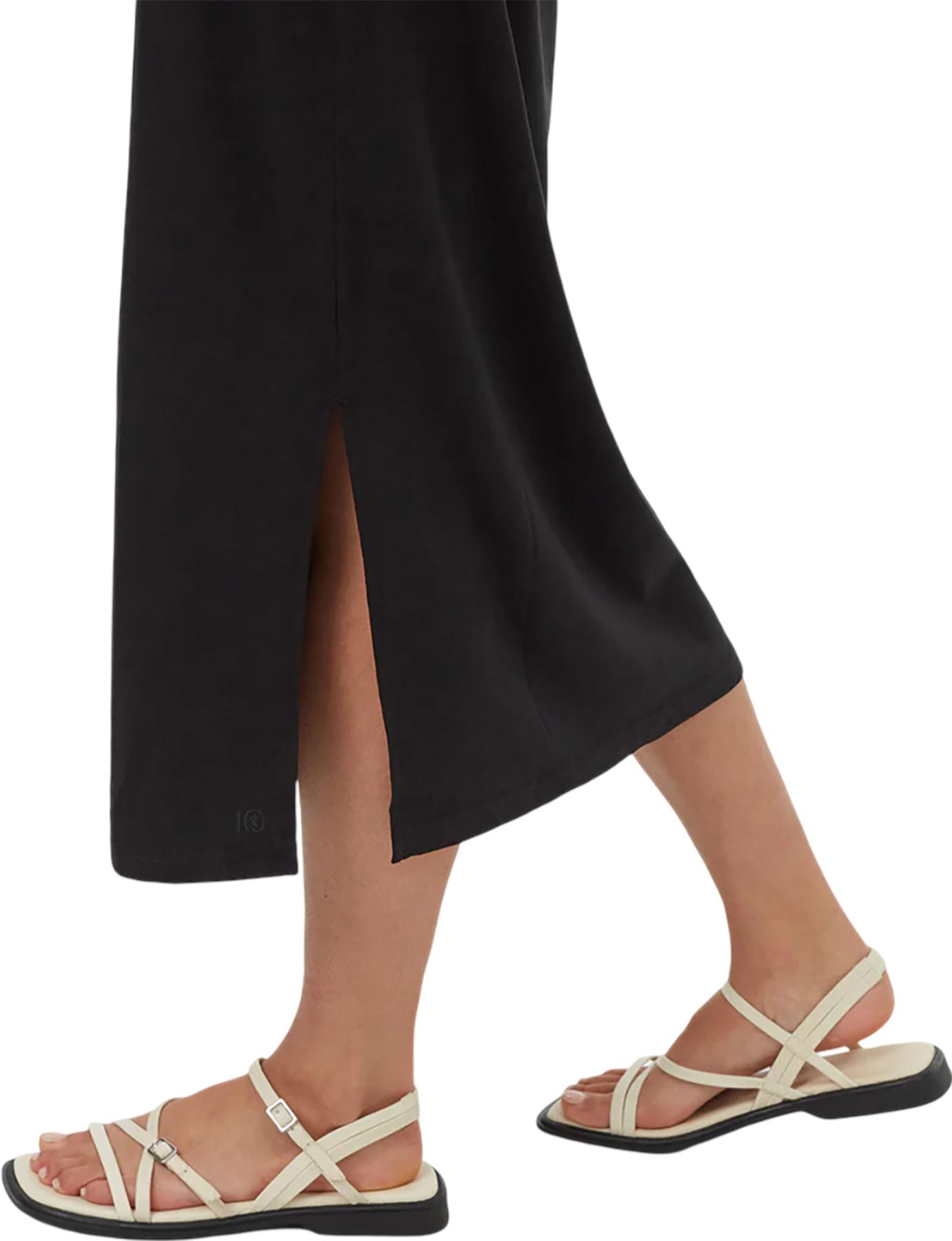 Numéro de l'image de la galerie de produits 3 pour le produit Robe mi-longue à col en V en tissu TreeBlend - Femme