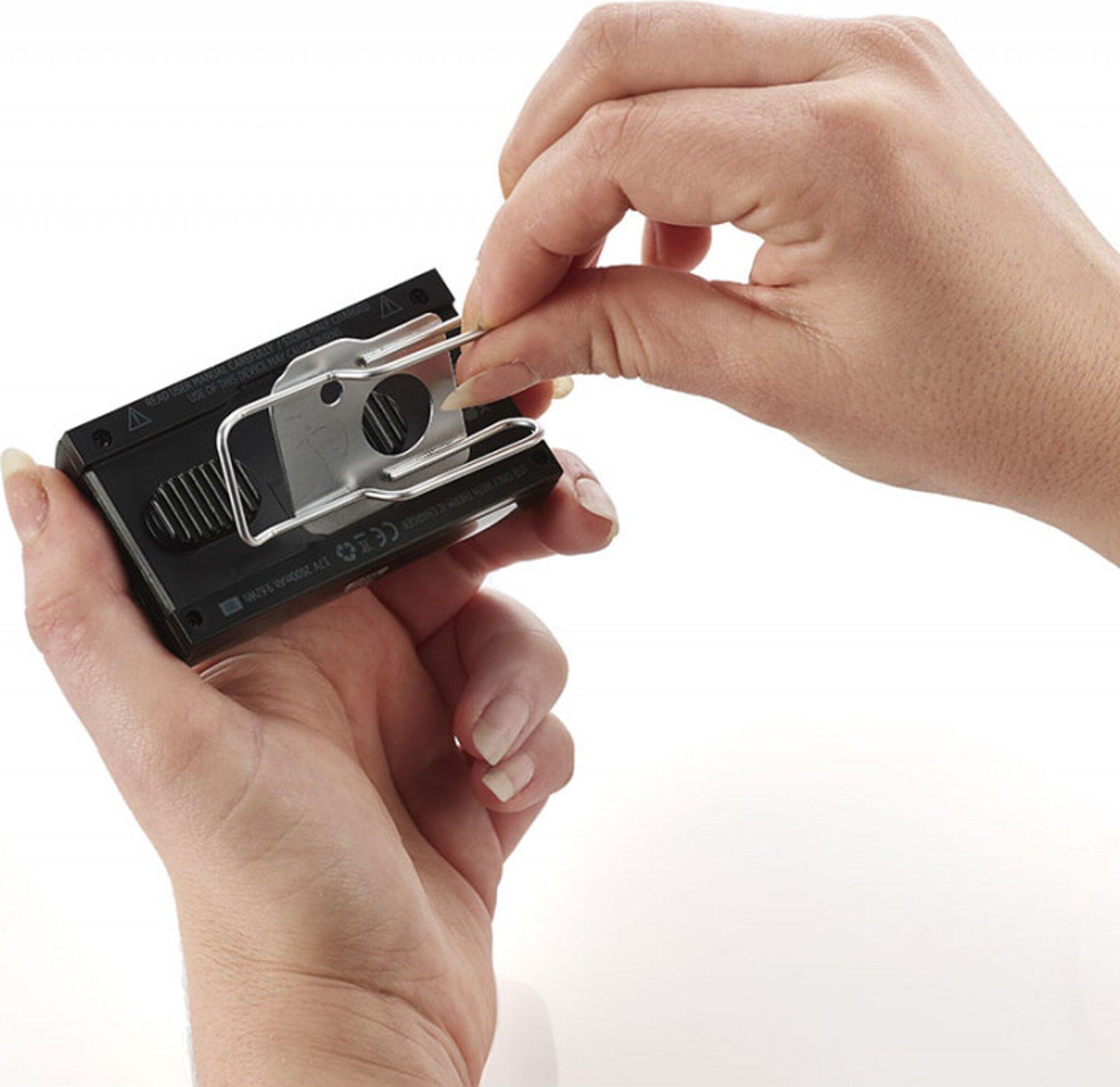 Product gallery image number 3 for product Wire Clip