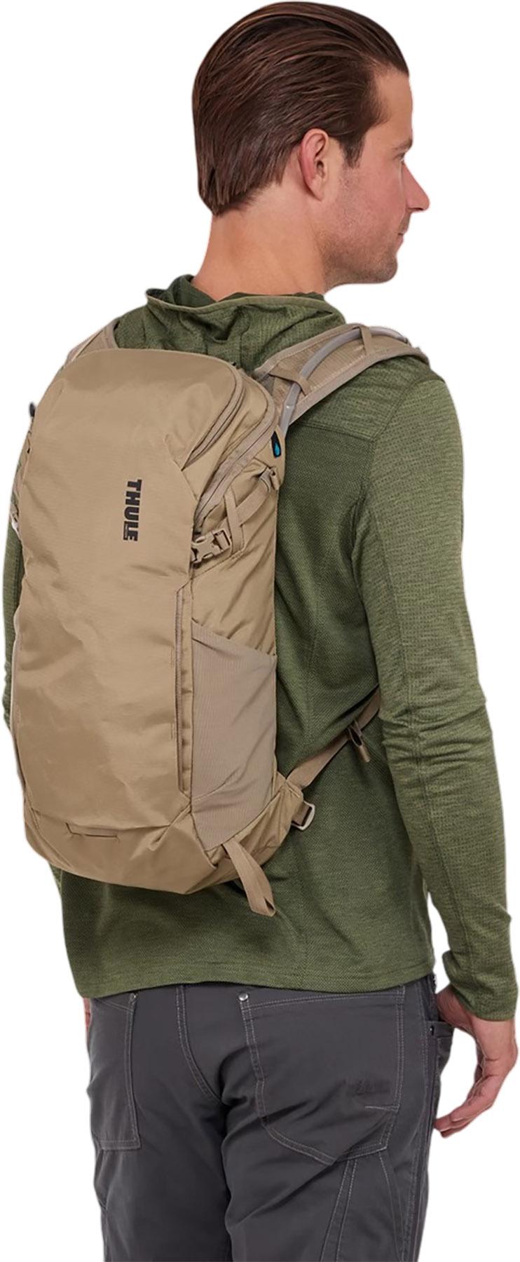 Numéro de l'image de la galerie de produits 4 pour le produit Sac d'hydratation Thule AllTrail 16L
