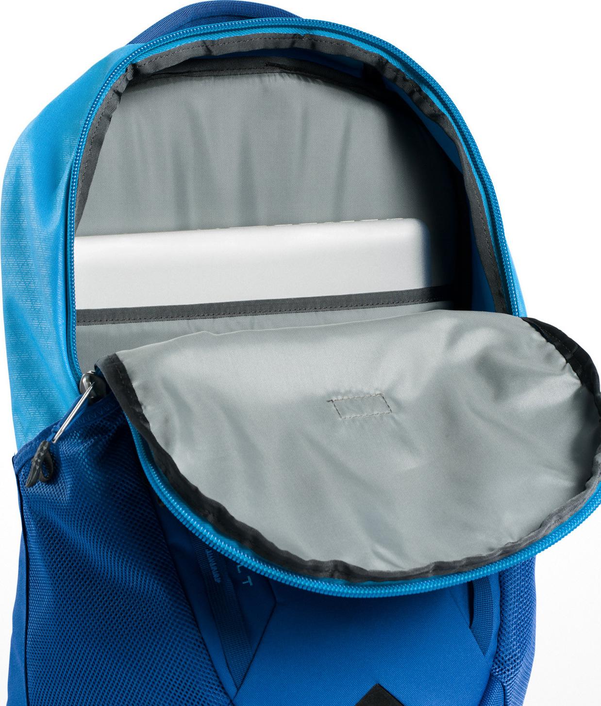 Product gallery image number 2 for product Vault Backpack 26.5L