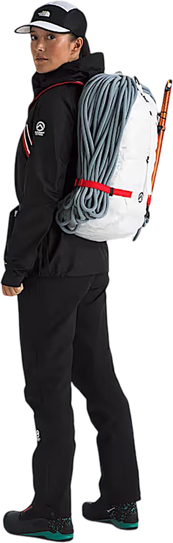 Product gallery image number 2 for product Verto Backpack 27L