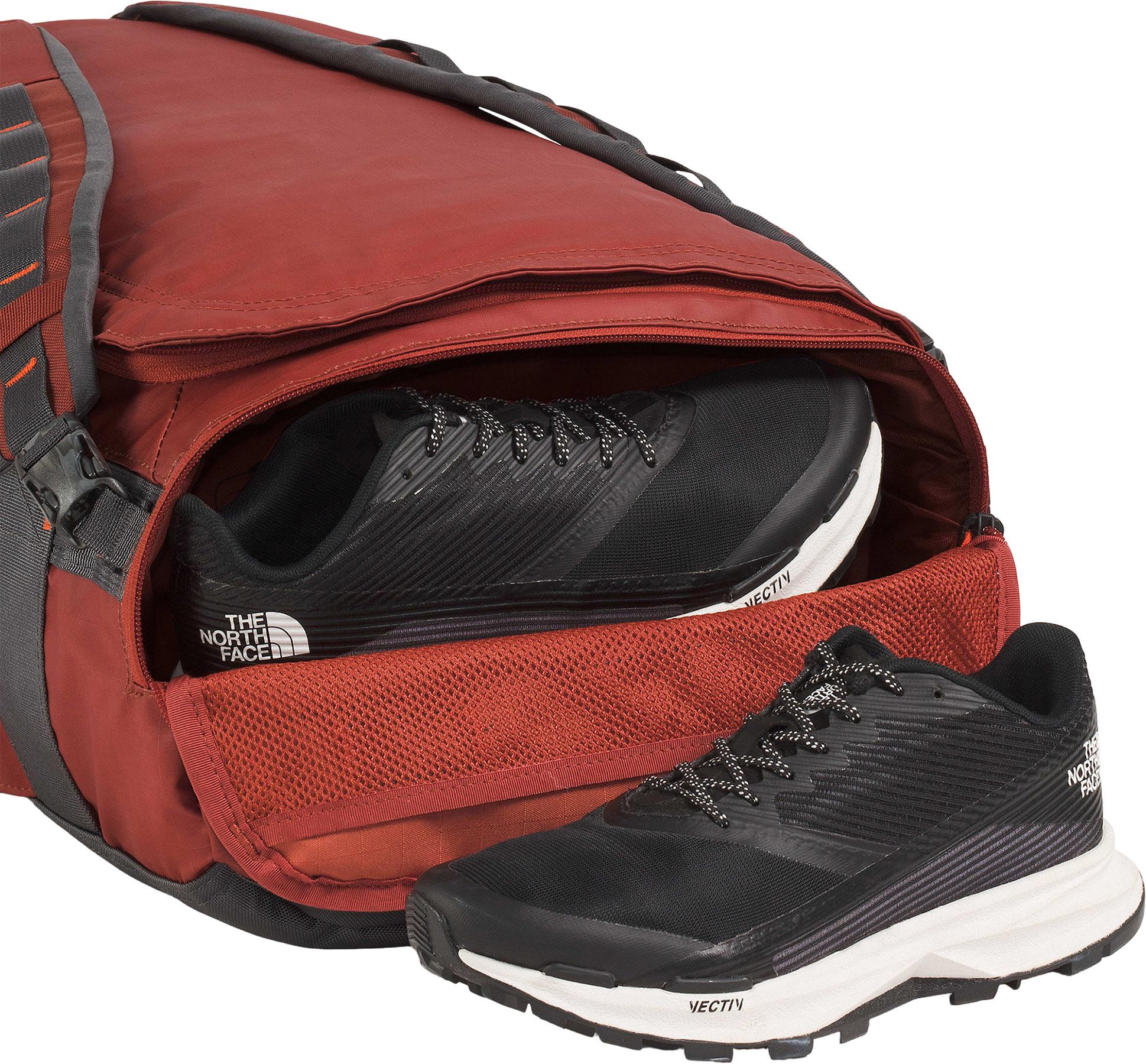 Numéro de l'image de la galerie de produits 3 pour le produit Sac de sport Base Camp Voyager 32L