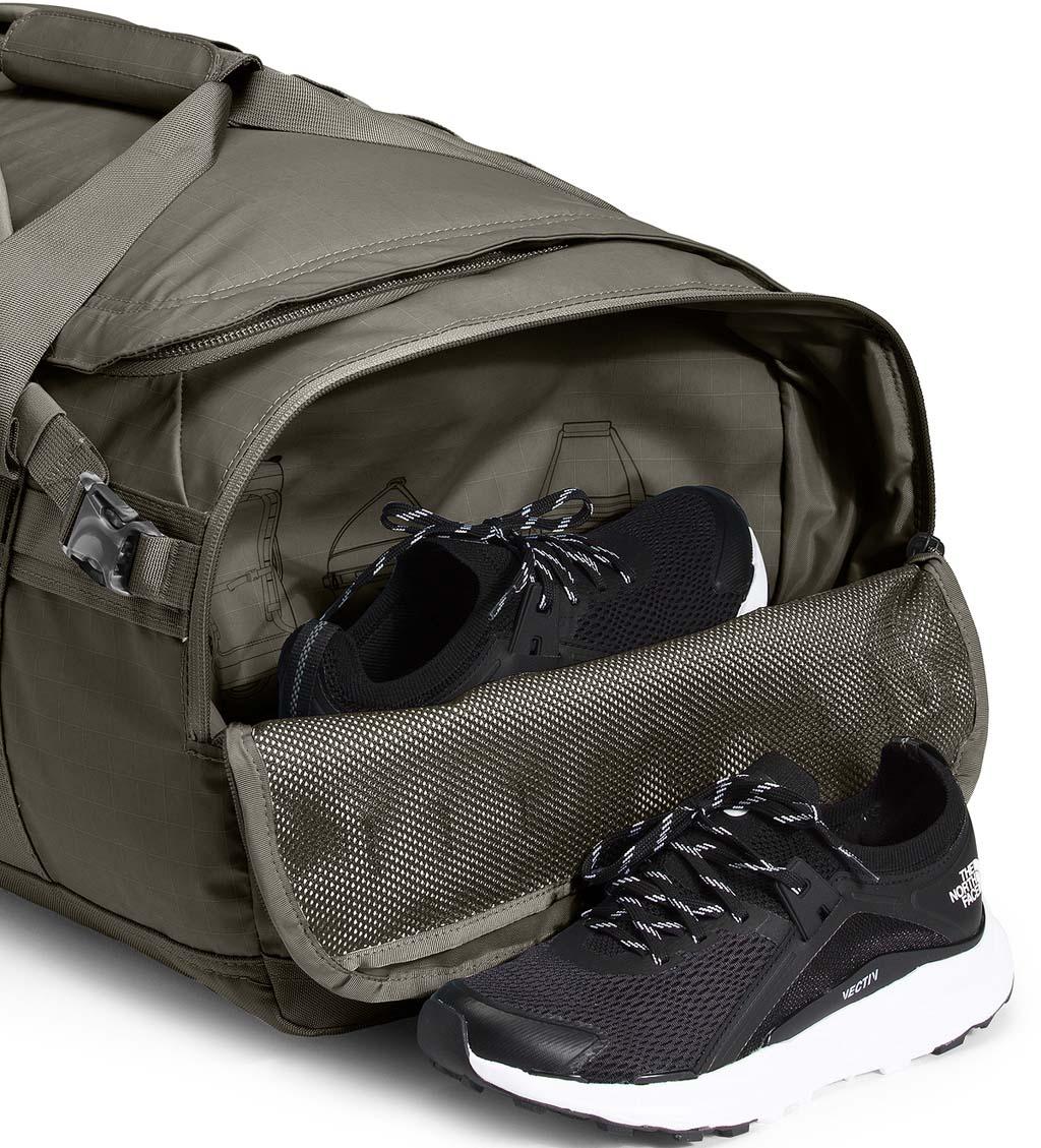 Numéro de l'image de la galerie de produits 2 pour le produit Sac de sport Base Camp Voyager 62L