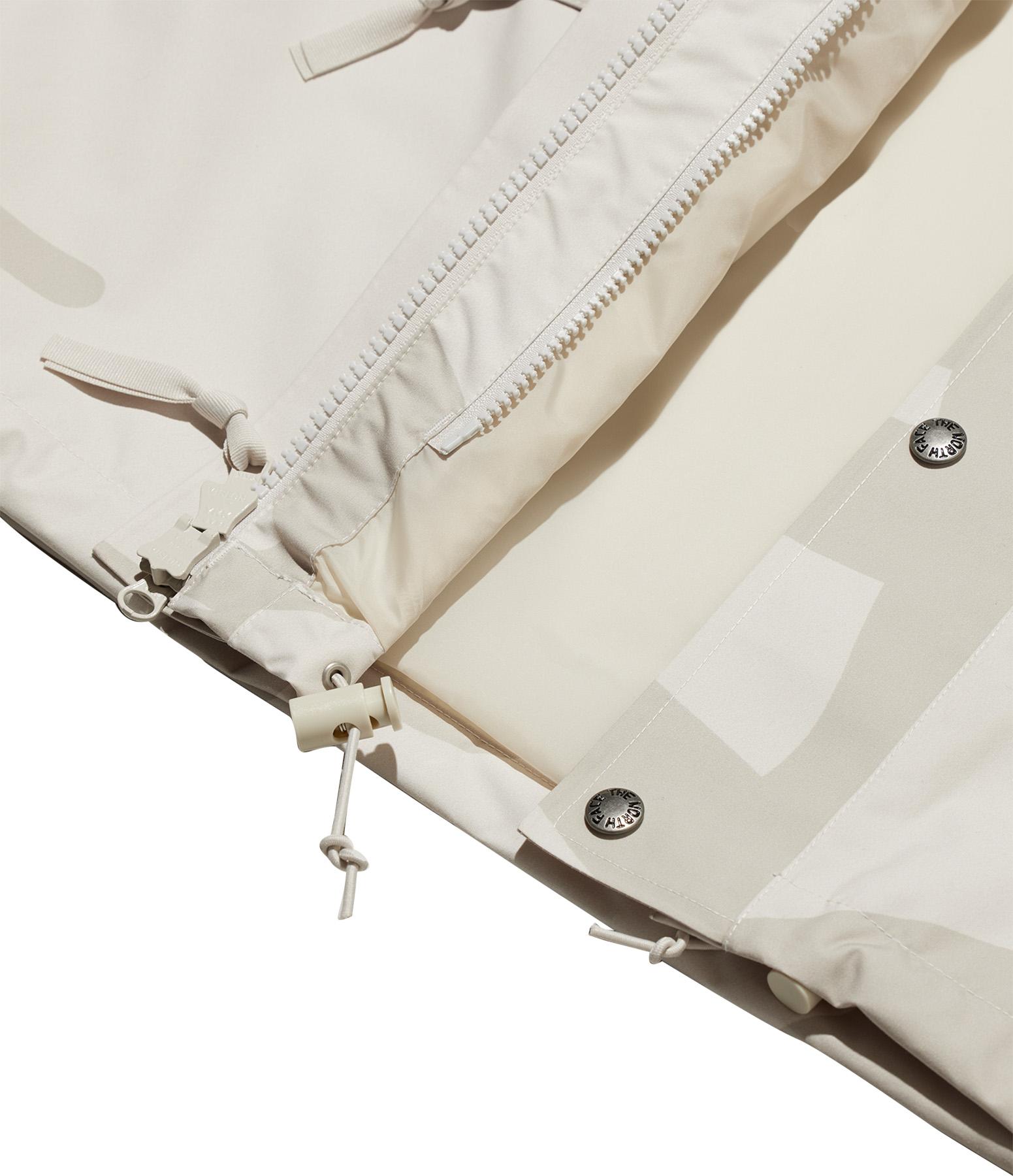 Product gallery image number 4 for product TNF X KAWS Retro 1986 Mountain Jacket - Men's