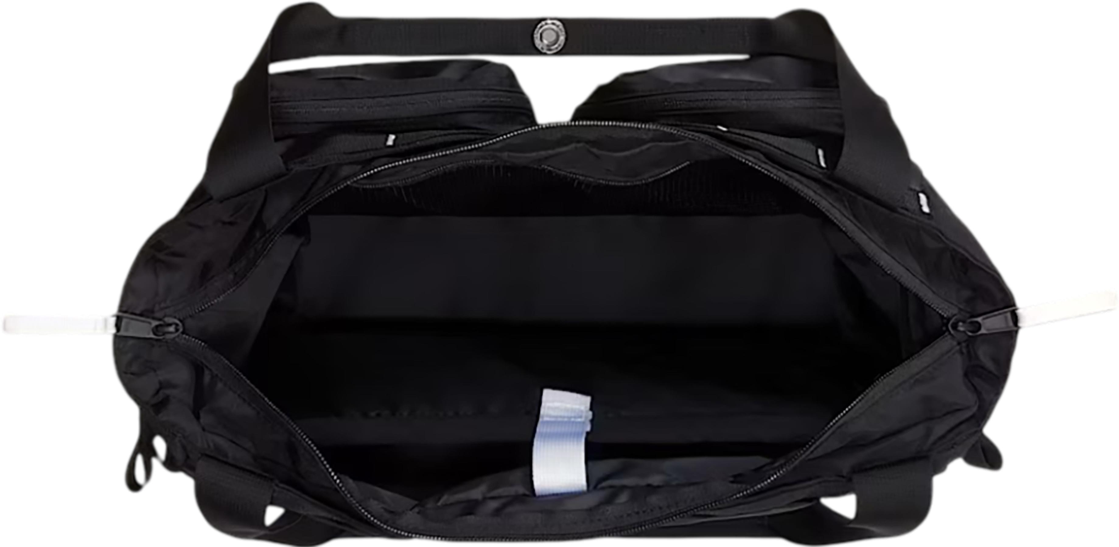 Product gallery image number 4 for product Base Camp Voyager Tote Bag 24L