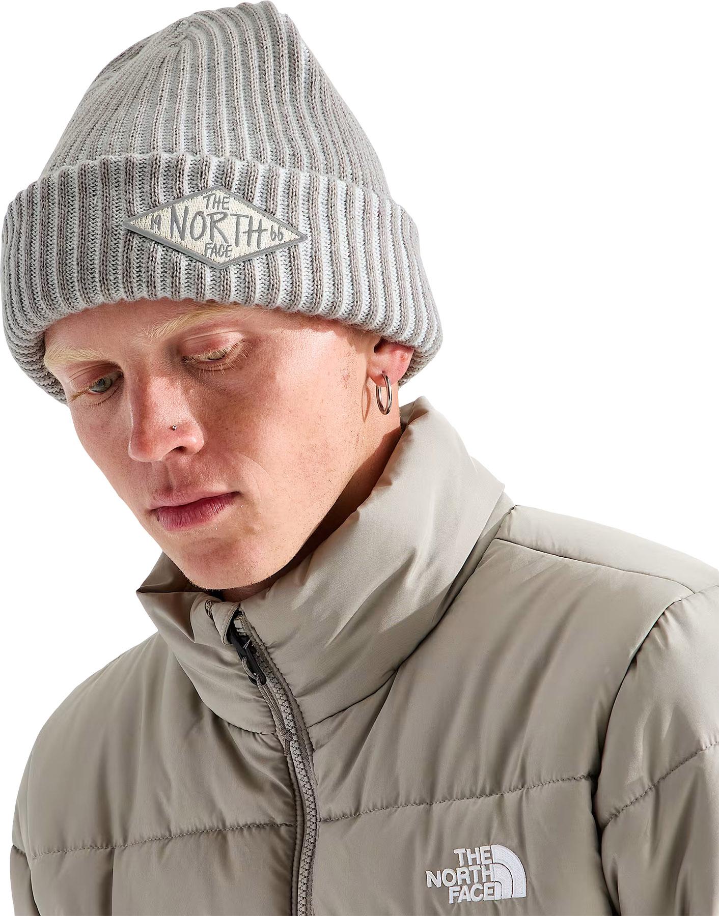 Numéro de l'image de la galerie de produits 2 pour le produit Salty Lined SE Beanie