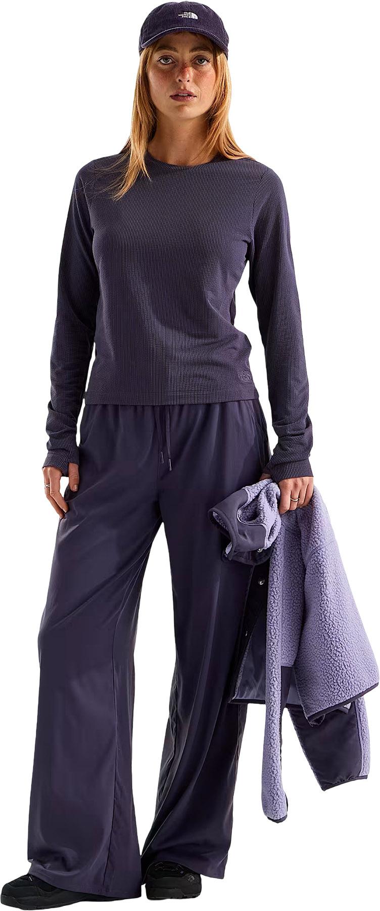 Numéro de l'image de la galerie de produits 3 pour le produit Women’s Golden Ridge Ribbed Long-Sleeve Tee