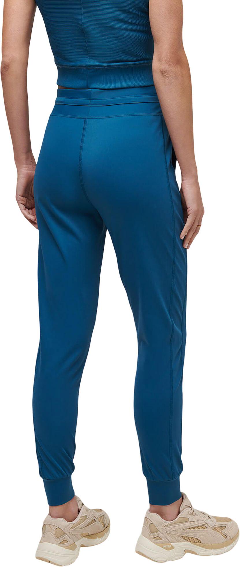 Numéro de l'image de la galerie de produits 2 pour le produit Pantalon de jogging Moveknit - Femme